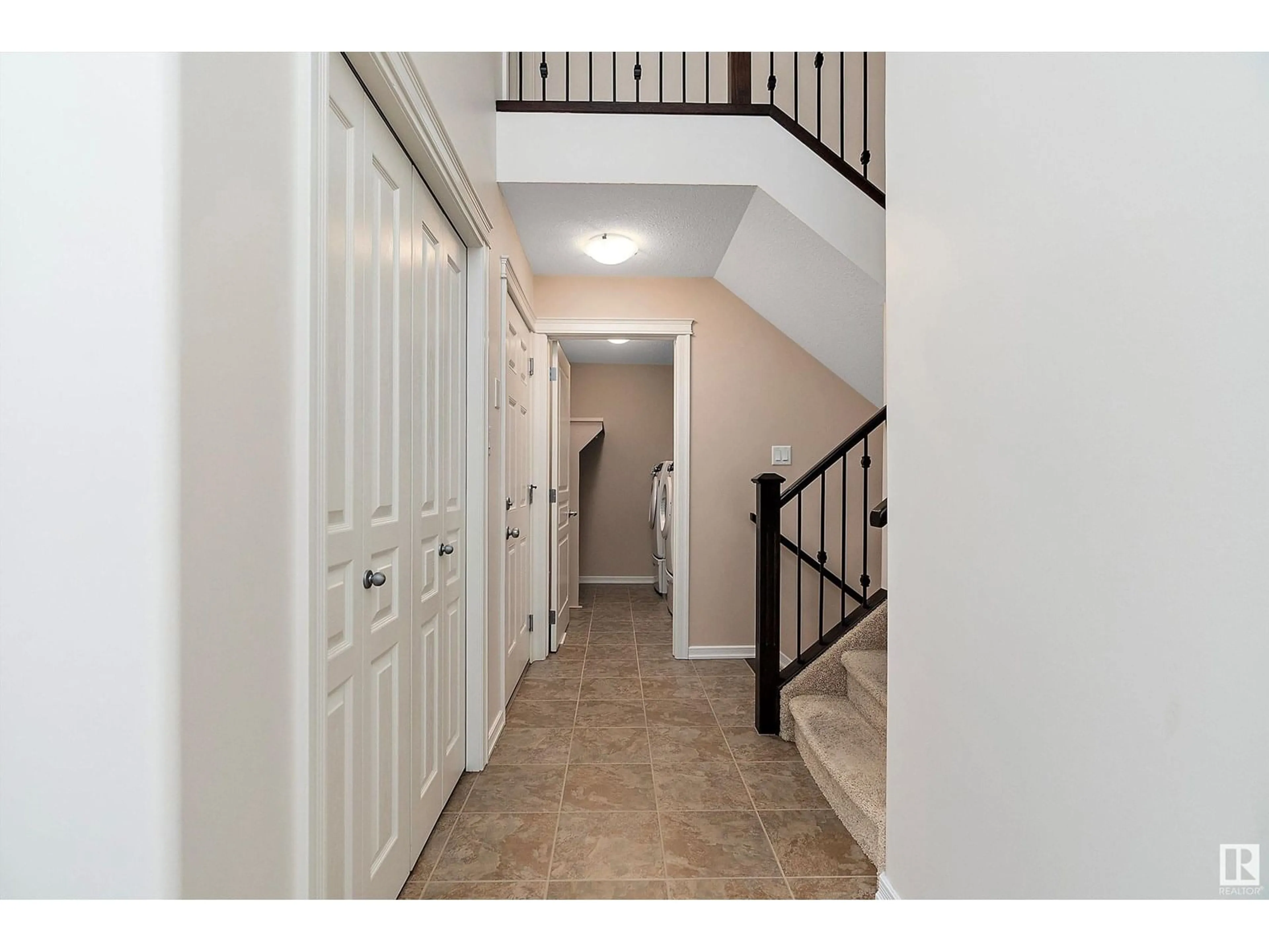 Indoor entryway for #23 - 2815 34 AV, Edmonton Alberta T6C0K7