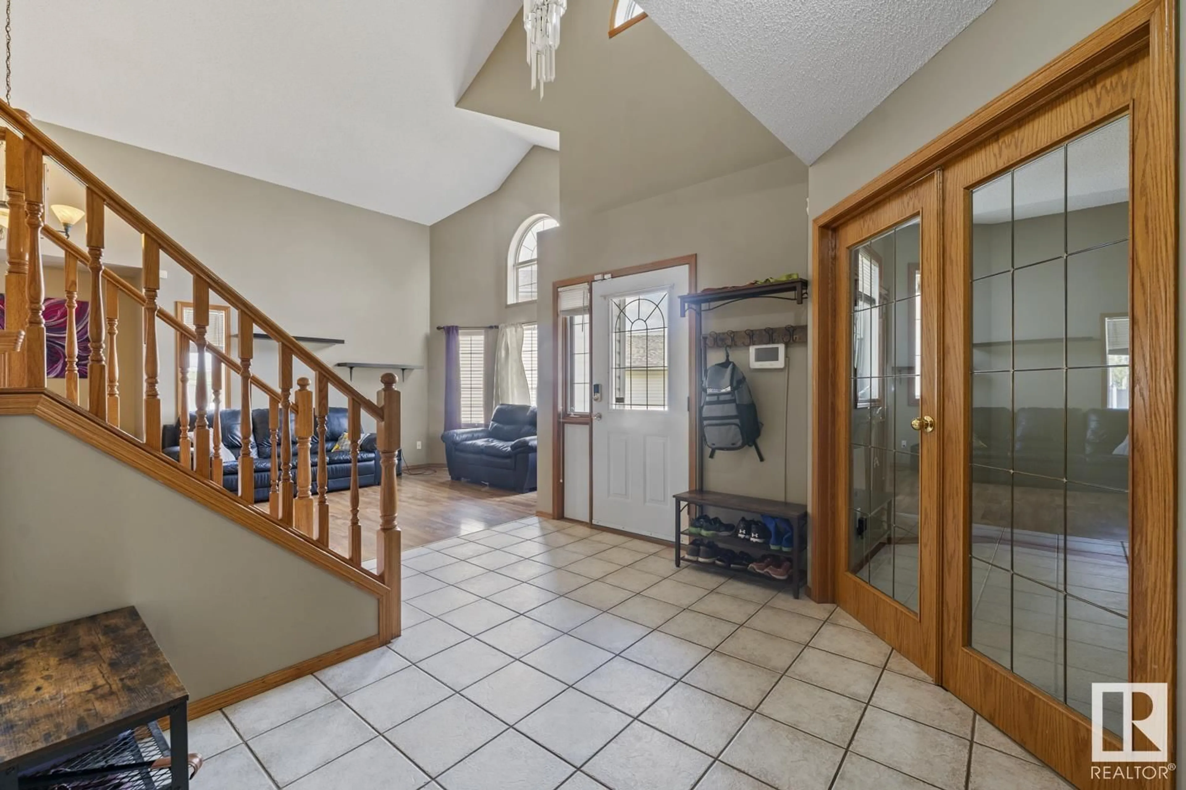 Indoor foyer for 6117 53 AV, Cold Lake Alberta T9M1V5