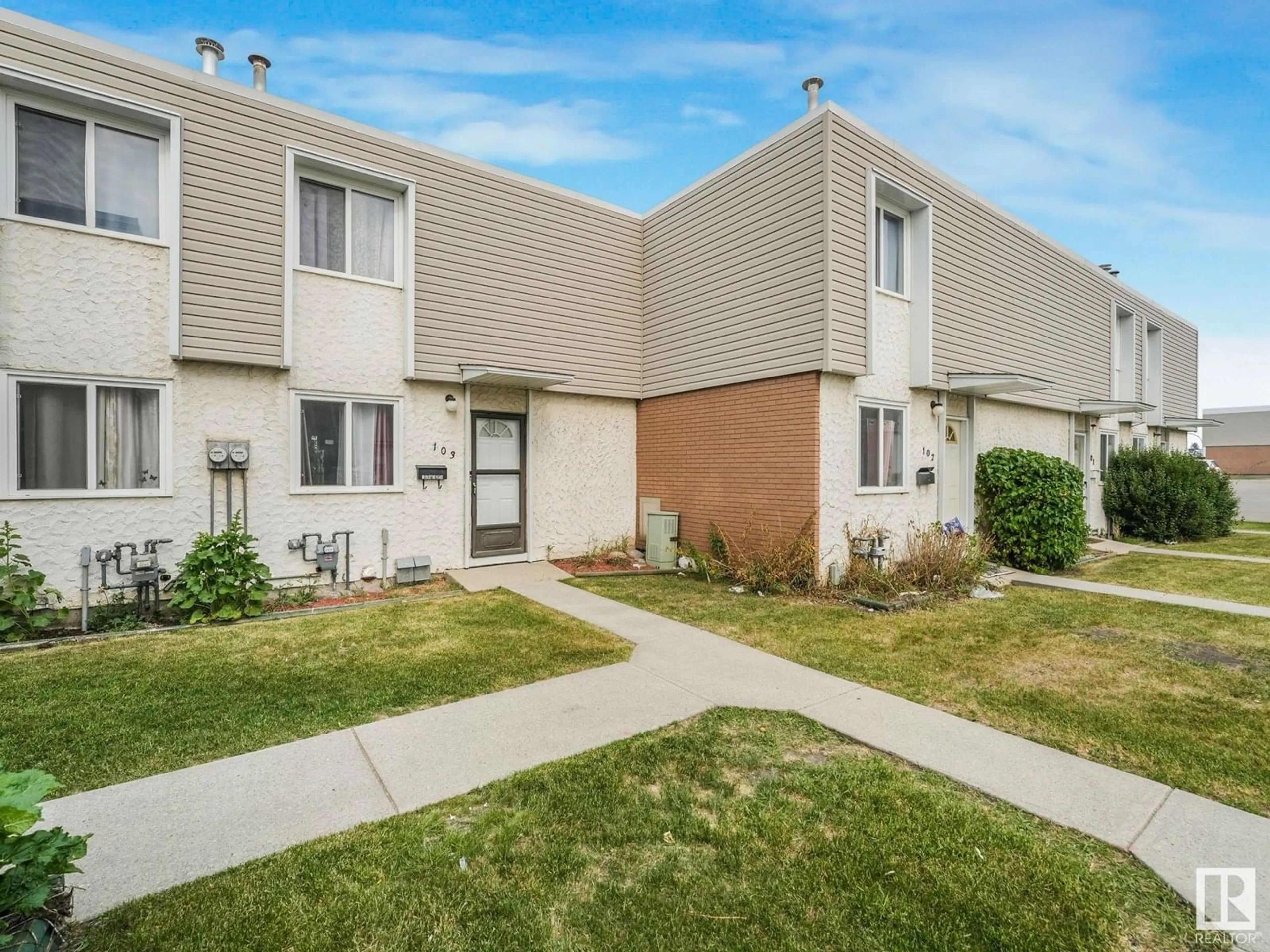 Home with vinyl exterior material, street for 103 CORNELL CO, Edmonton Alberta T5C3C3