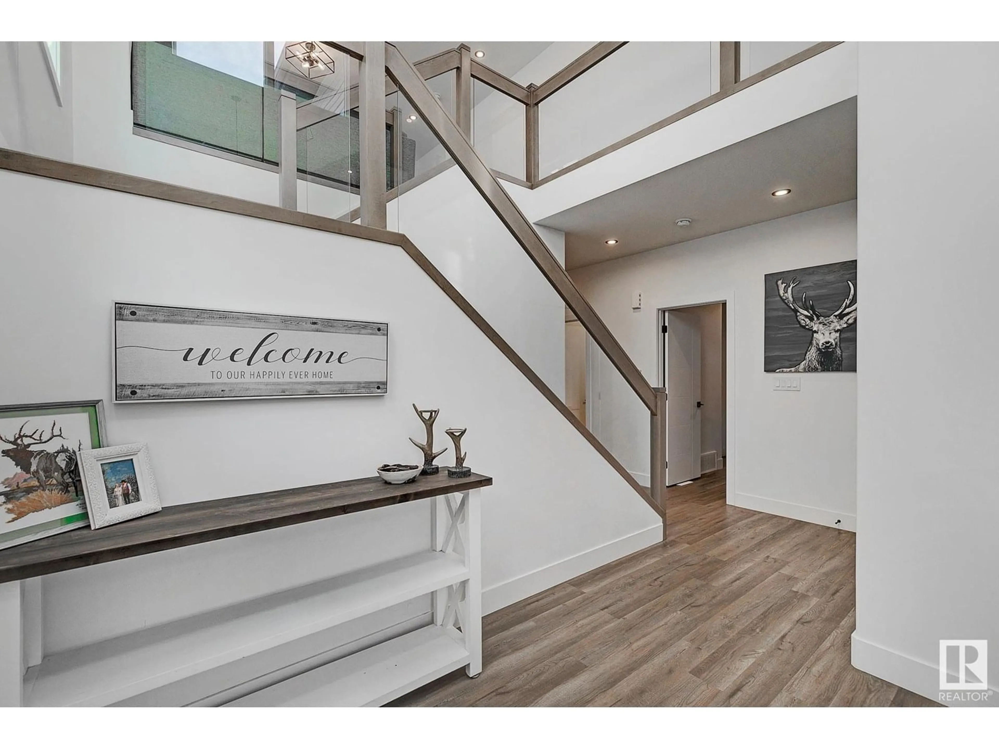 Indoor entryway for 308 HAVEN DR, Leduc Alberta T9E1B6