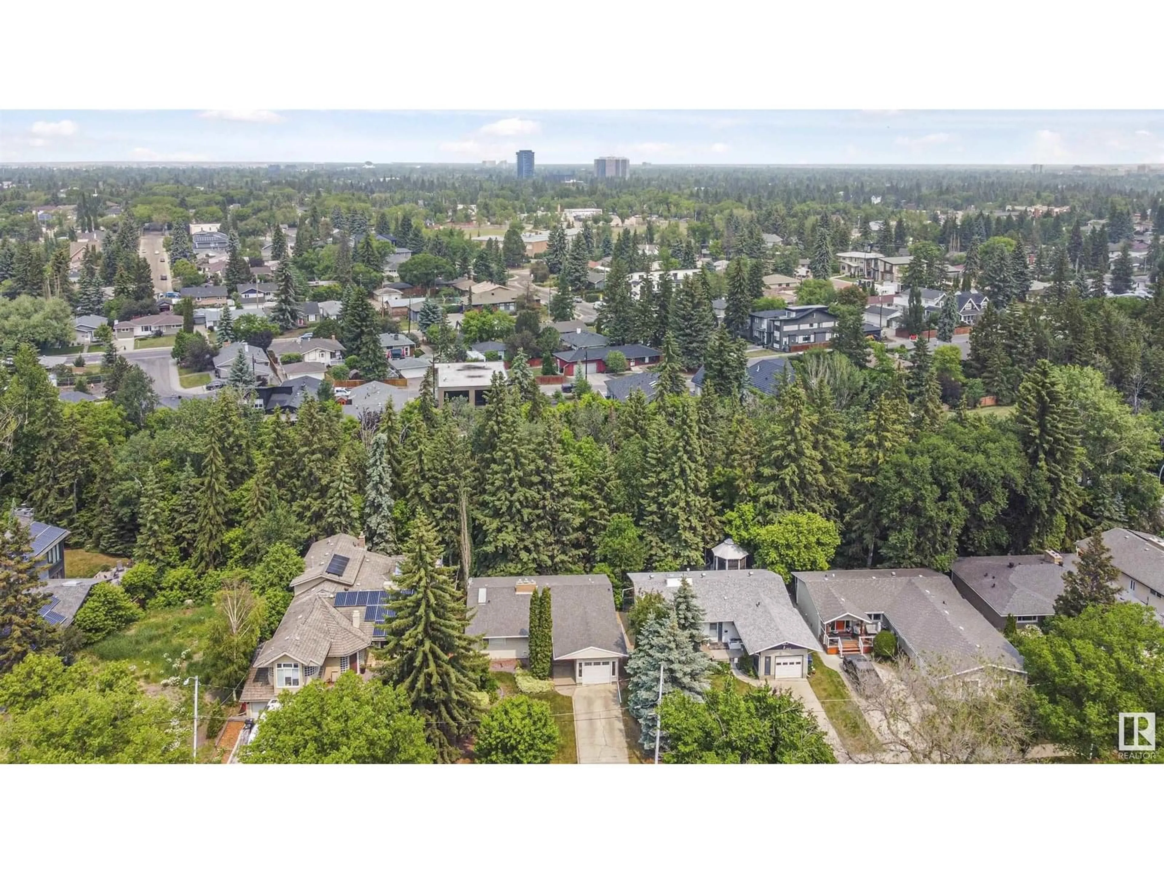 A pic from outside/outdoor area/front of a property/back of a property/a pic from drone, forest/trees view for 14620 PARK DR, Edmonton Alberta T5R5V4