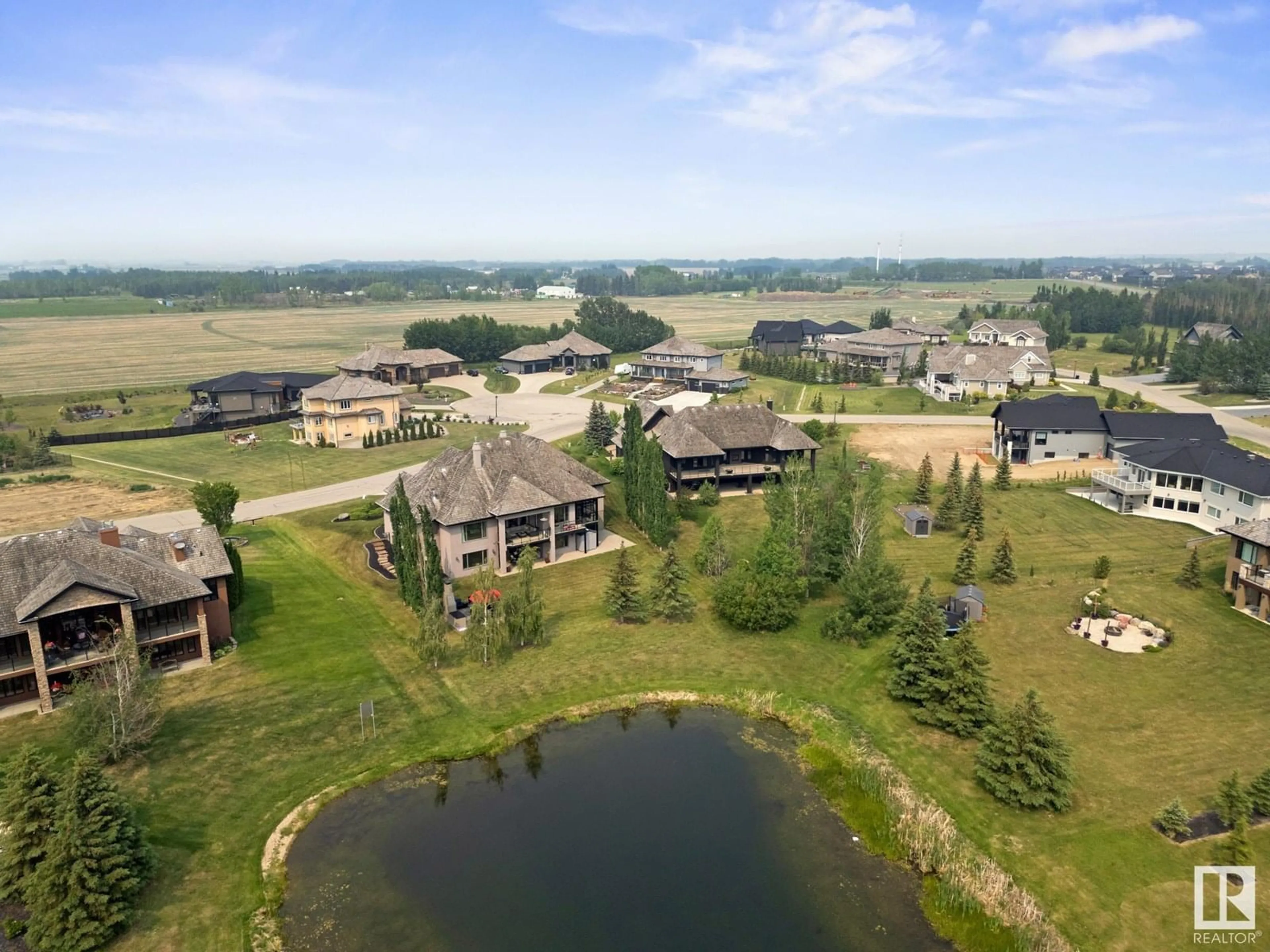 A pic from outside/outdoor area/front of a property/back of a property/a pic from drone, water/lake/river/ocean view for 25214 - 72 COAL MINE RD, Rural Sturgeon County Alberta T8T0A8