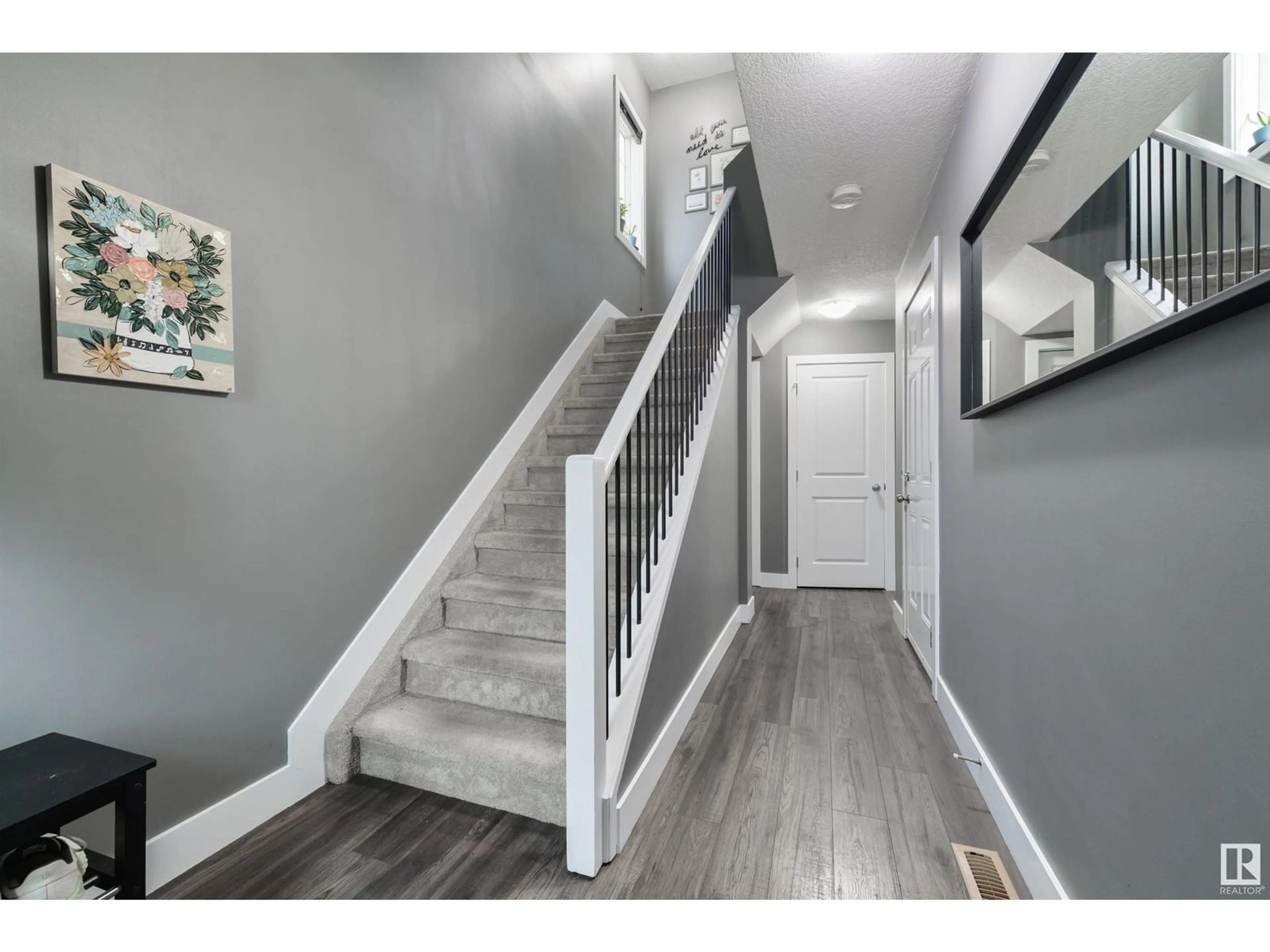 Indoor entryway for 150 - 131 EDWARDS DR, Edmonton Alberta T6X1M4