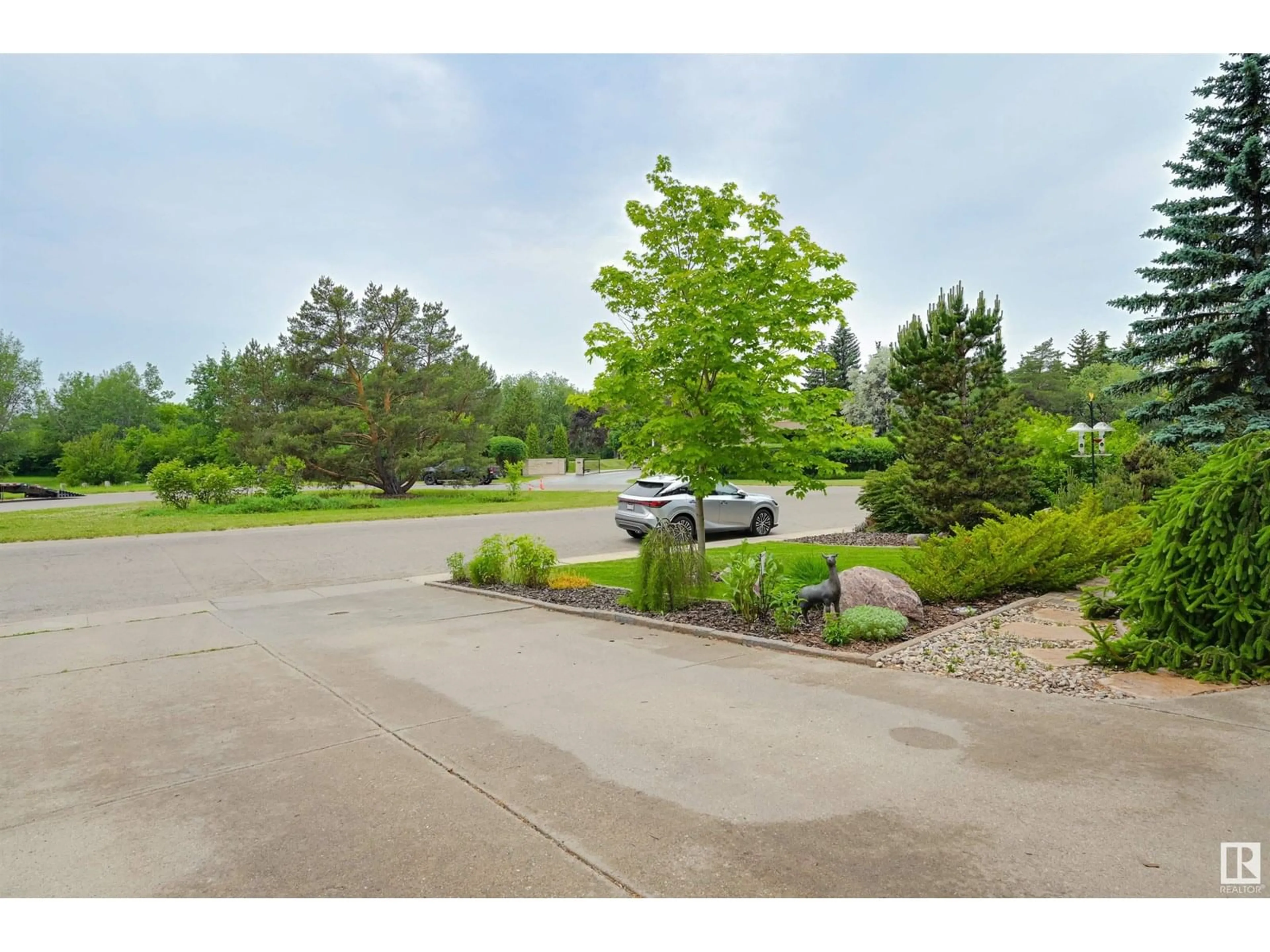 Unknown for 188 QUESNELL CR, Edmonton Alberta T5R5P3