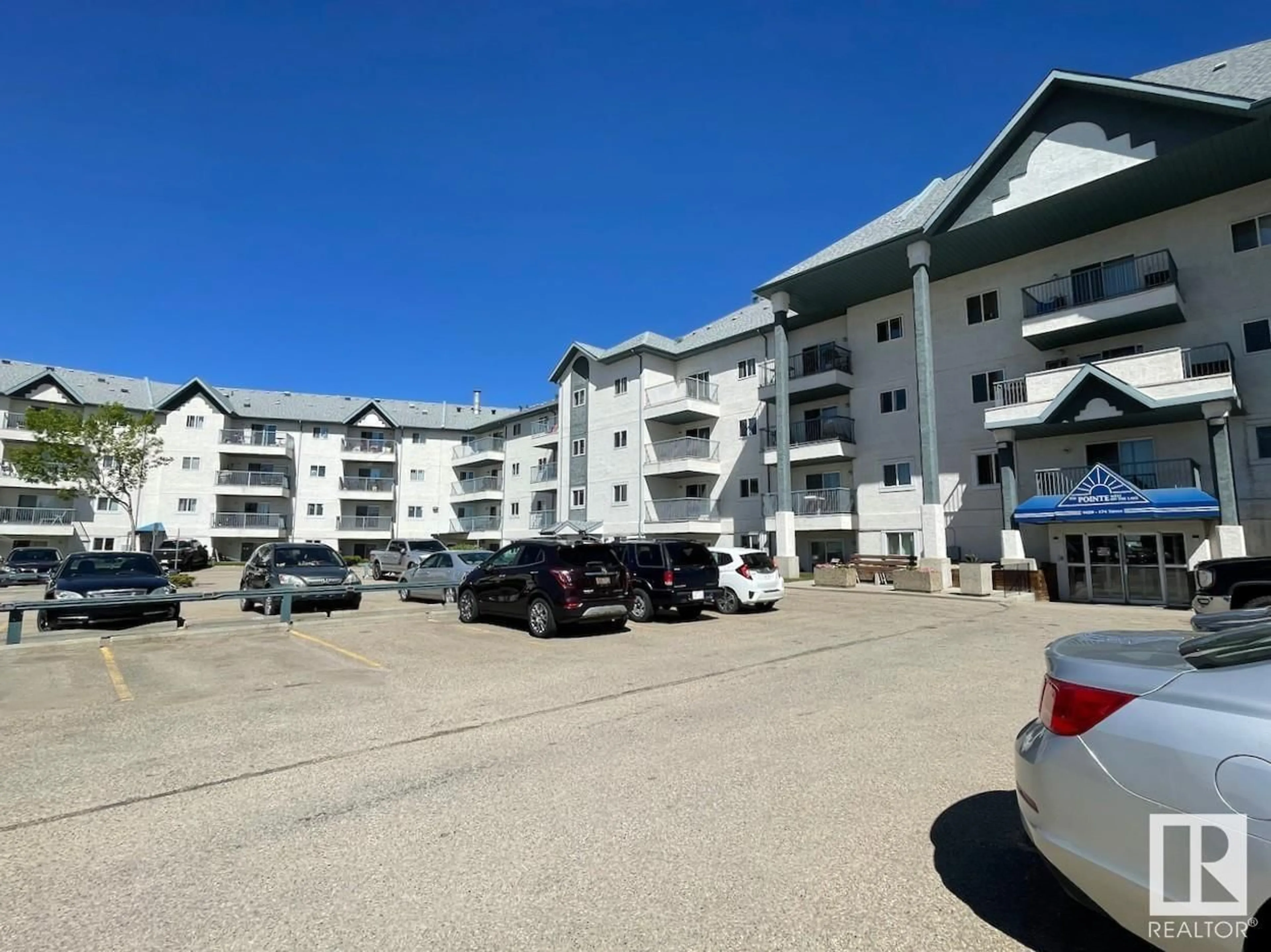 A pic from outside/outdoor area/front of a property/back of a property/a pic from drone, unknown for 9620 - 121 174 ST NW, Edmonton Alberta T5T6B9