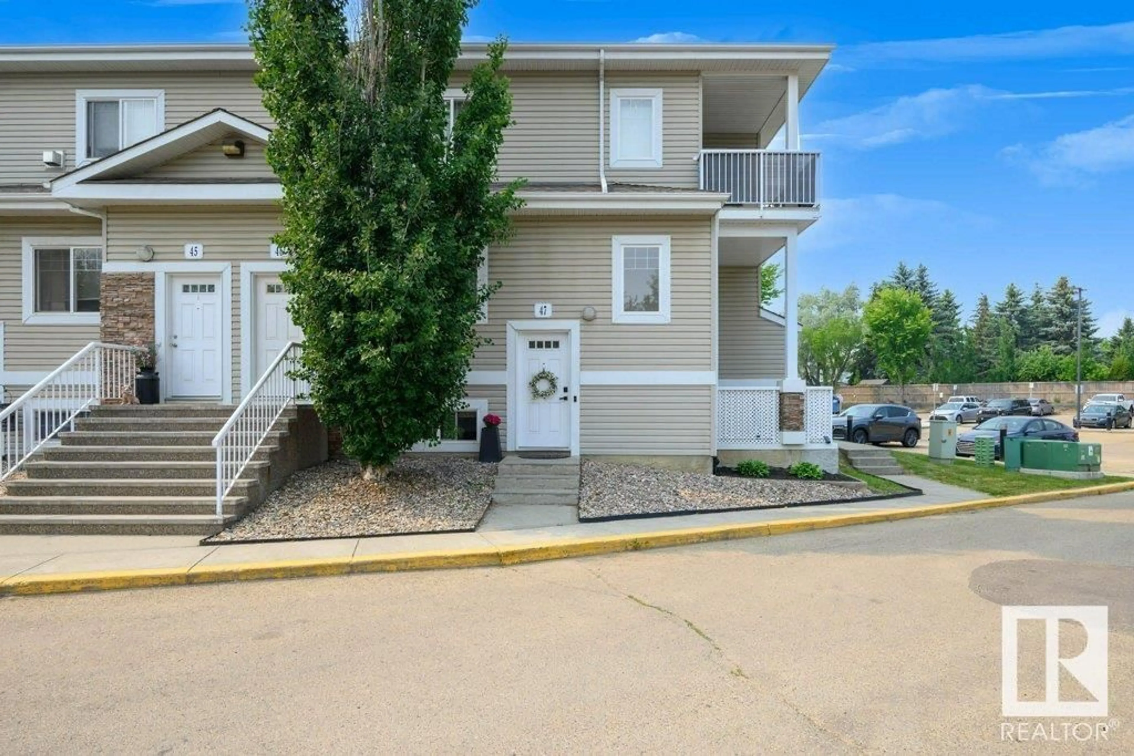 Patio, street for 47D - 79 BELLEROSE DR, St. Albert Alberta T8N1C5