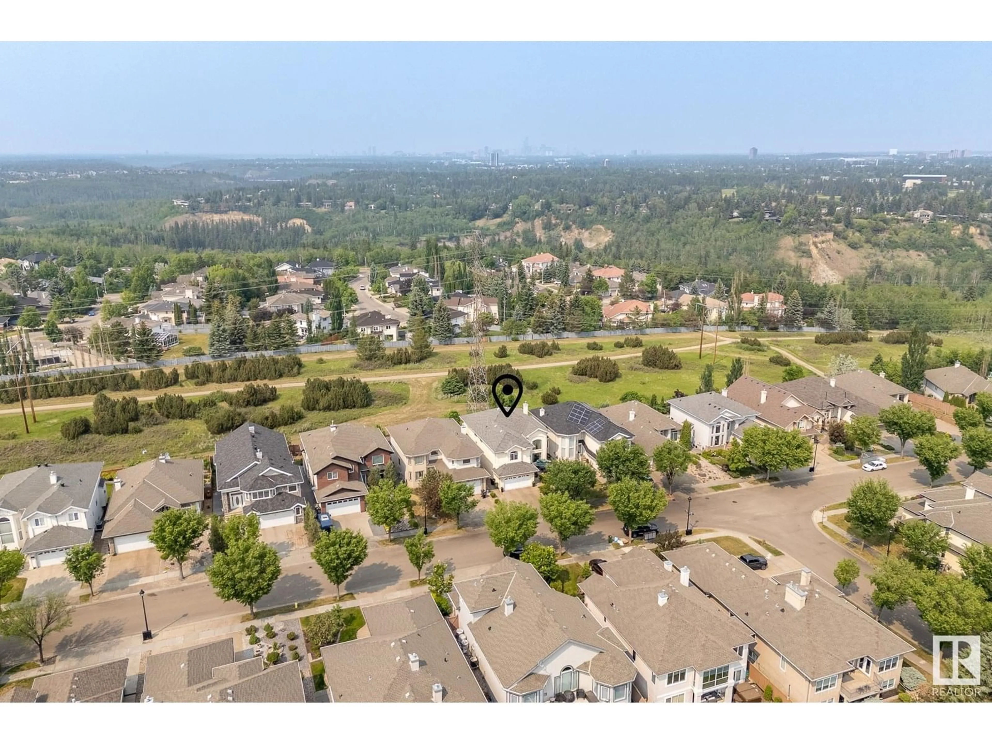 A pic from outside/outdoor area/front of a property/back of a property/a pic from drone, unknown for NW - 979 HOLLINGSWORTH BEND BN, Edmonton Alberta T6R3G7