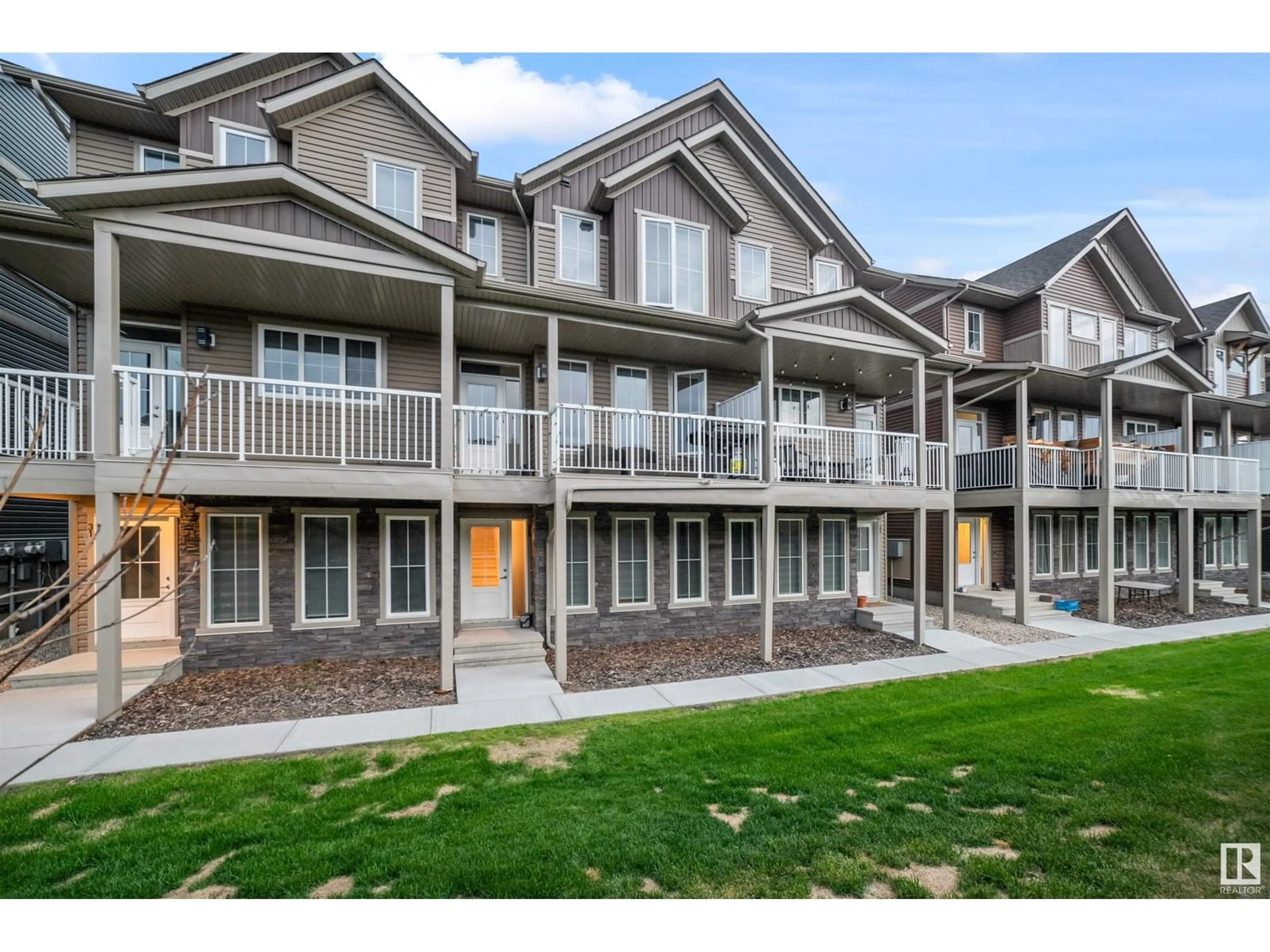 Unknown for 1051 - 32 GRAYDON HILL BV, Edmonton Alberta T6W3C8