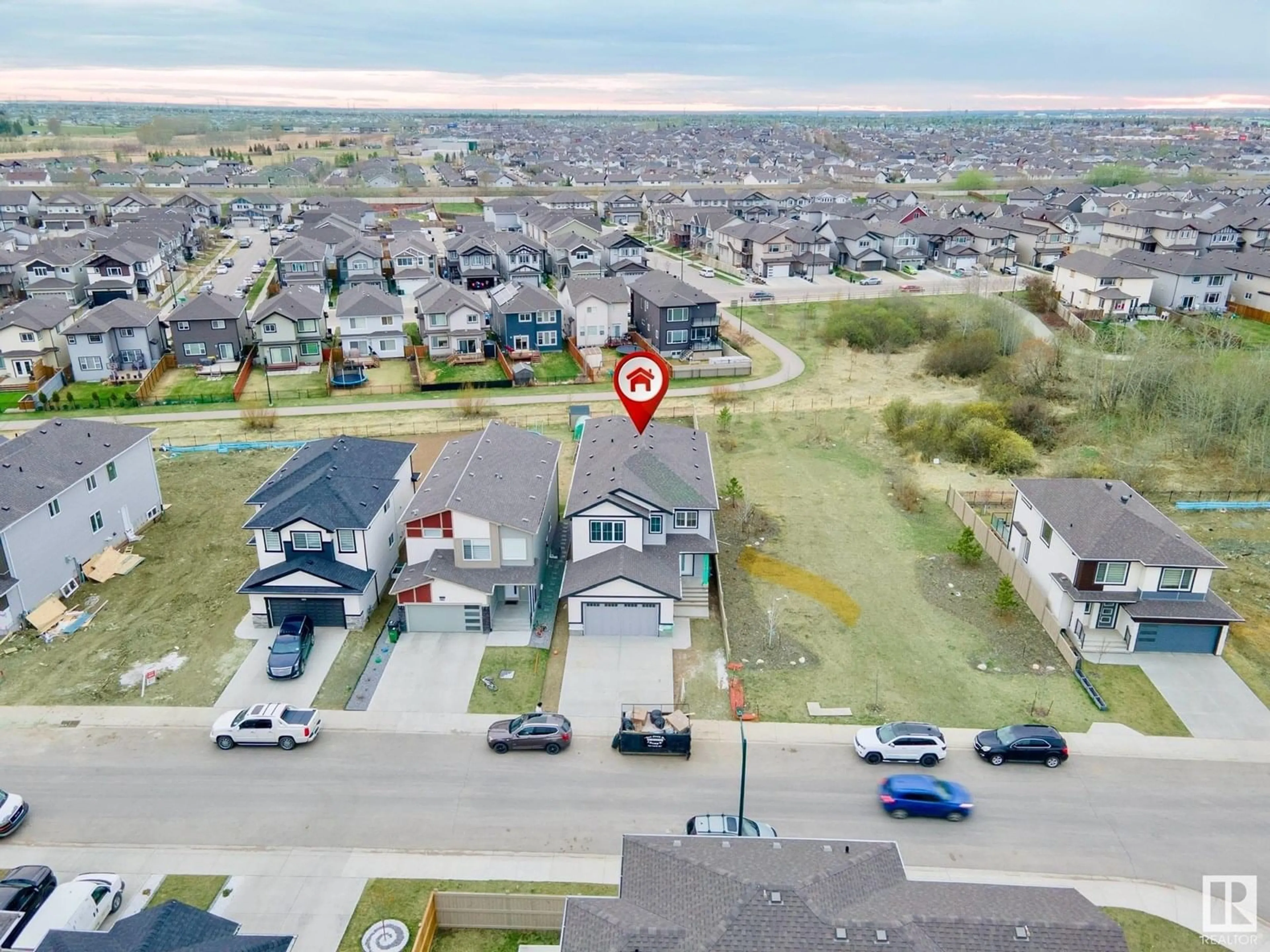 A pic from outside/outdoor area/front of a property/back of a property/a pic from drone, street for 3540 6 ST, Edmonton Alberta T6T2L5