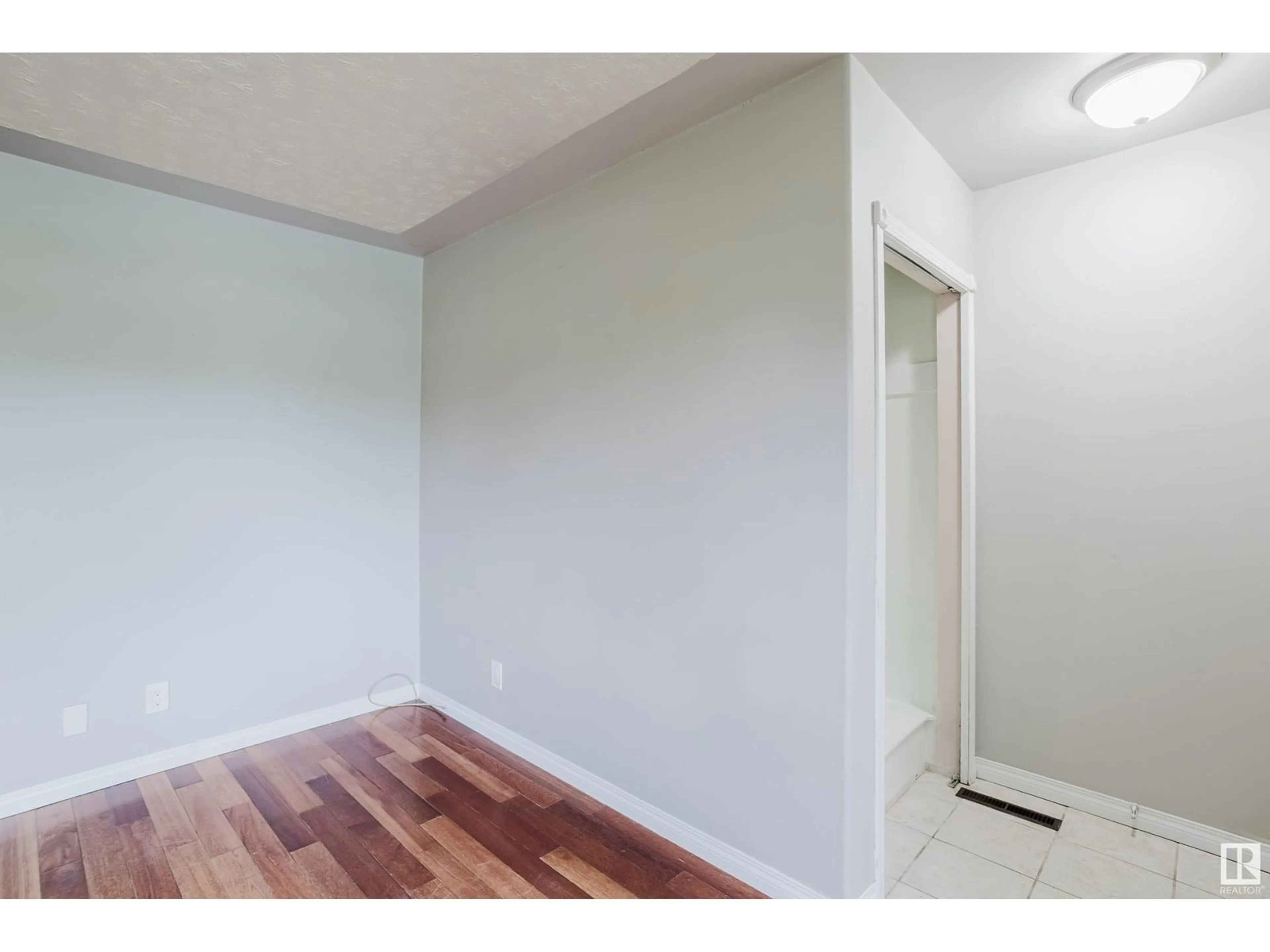 A pic of a room for NW - 12711 90 ST, Edmonton Alberta T5E3L5