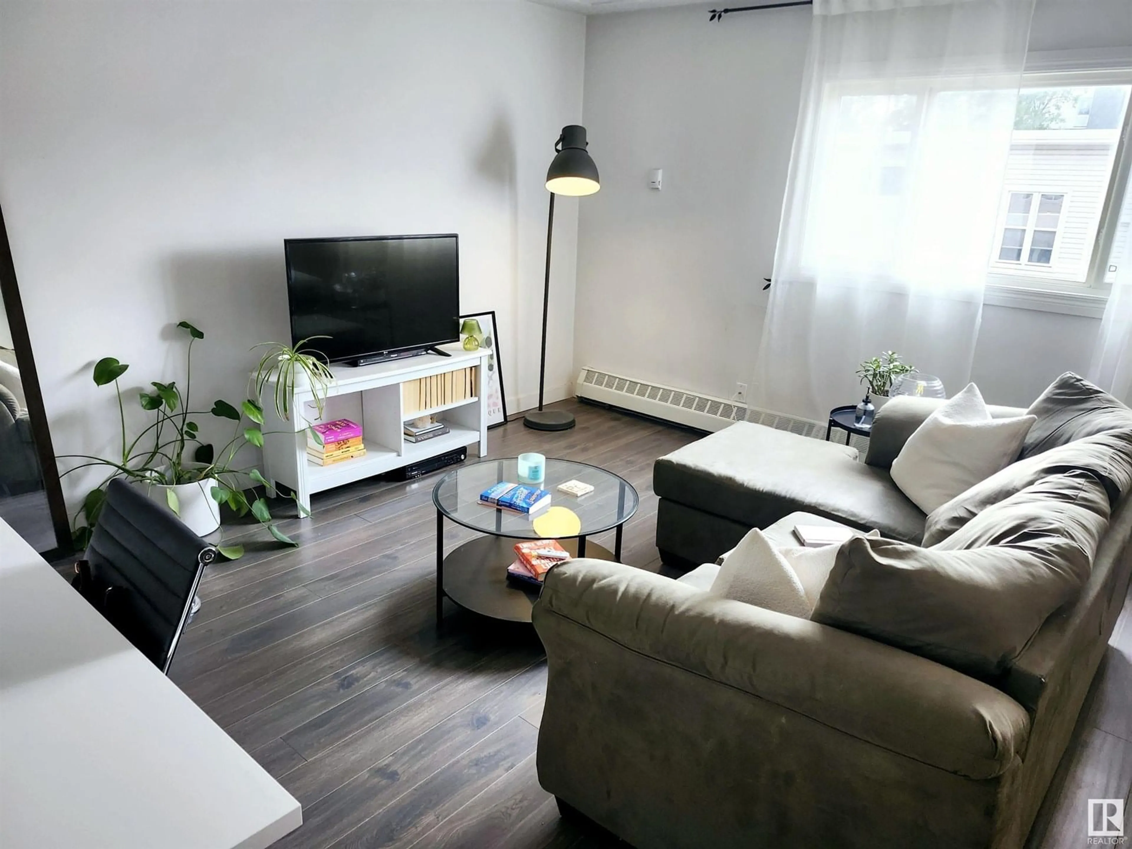 Living room with furniture, unknown for #10 - 9630 82 AV, Edmonton Alberta T6C1A1
