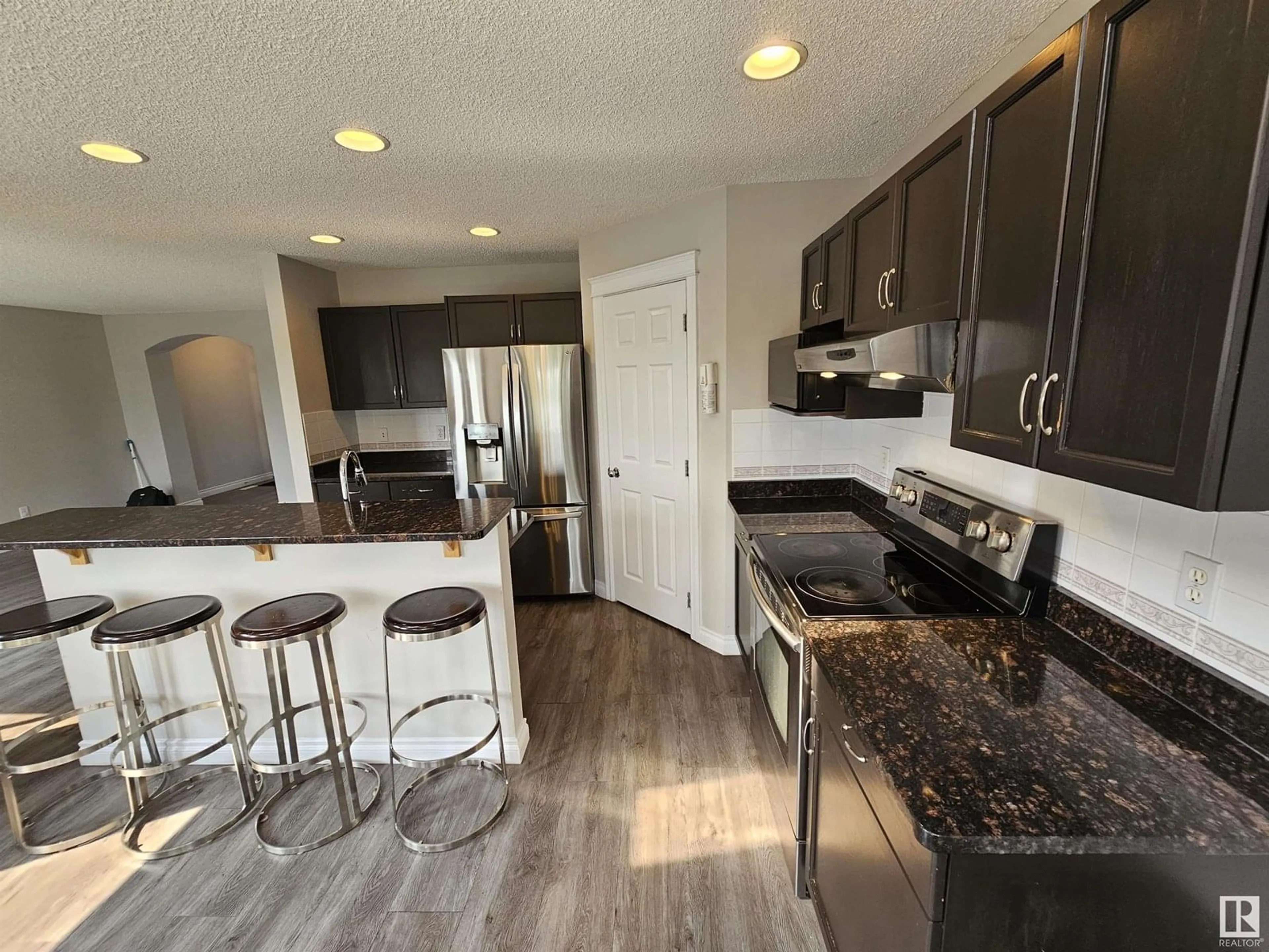 Open concept kitchen, unknown for SW - 8923 8 AV, Edmonton Alberta T6X1B8