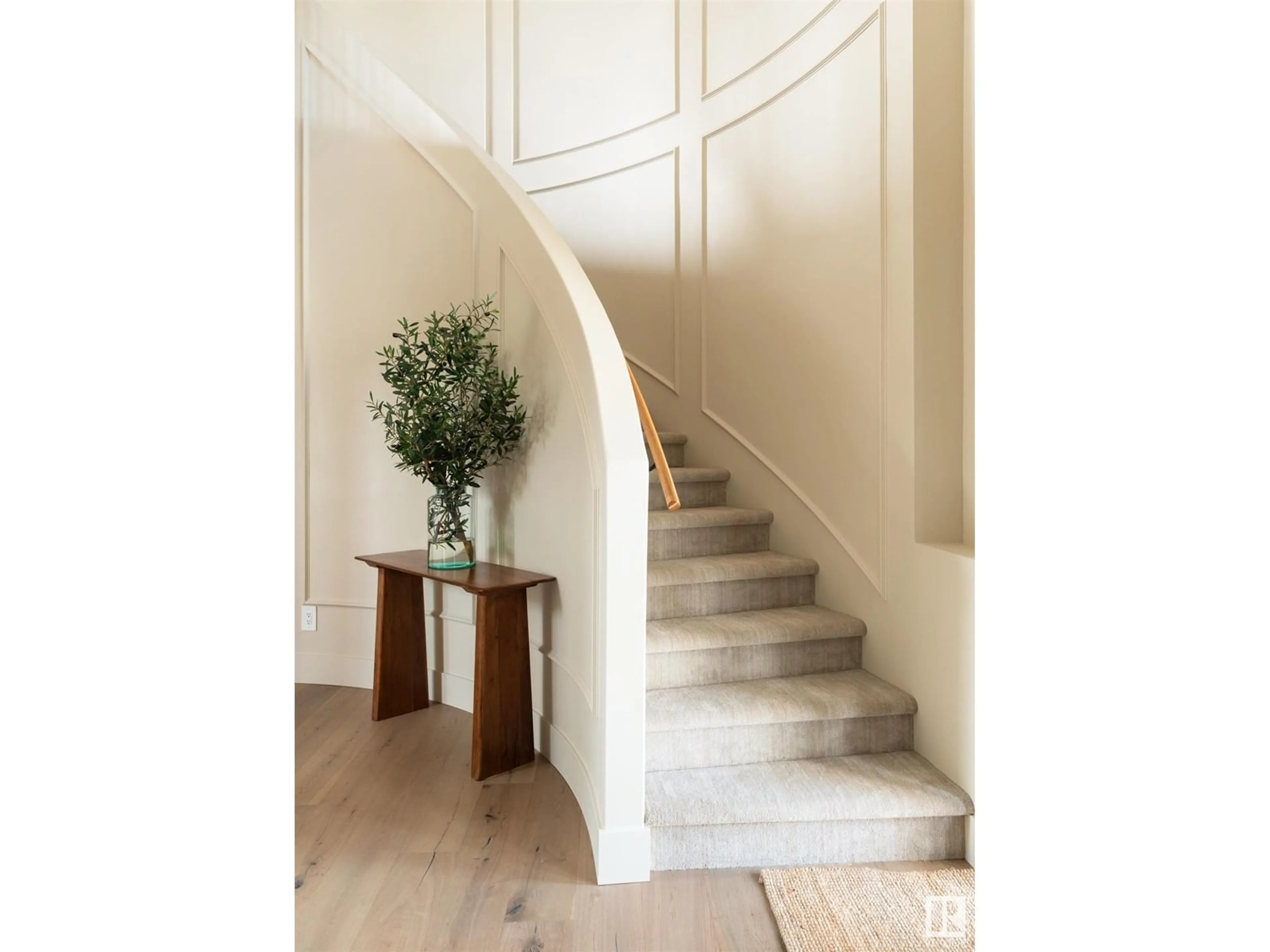Indoor entryway for 8 JARDIN PL, St. Albert Alberta T8N8A2