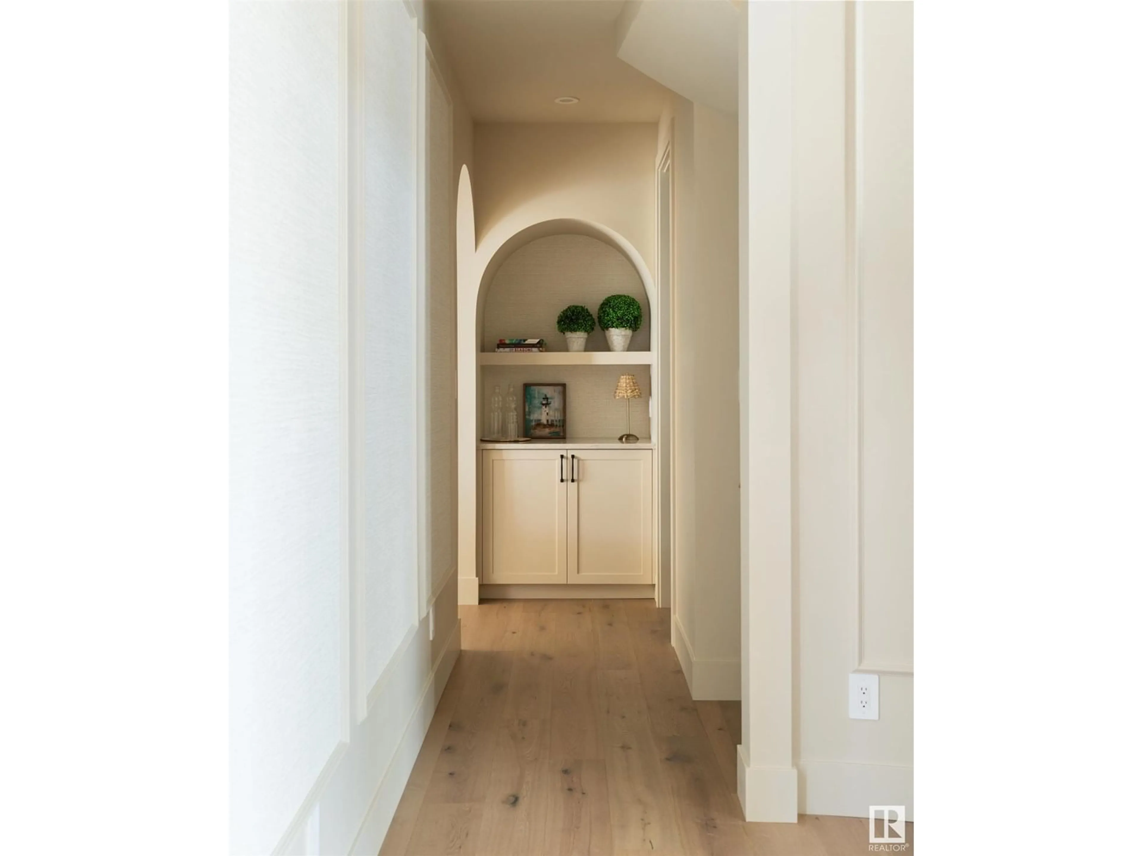 Indoor entryway for 8 JARDIN PL, St. Albert Alberta T8N8A2