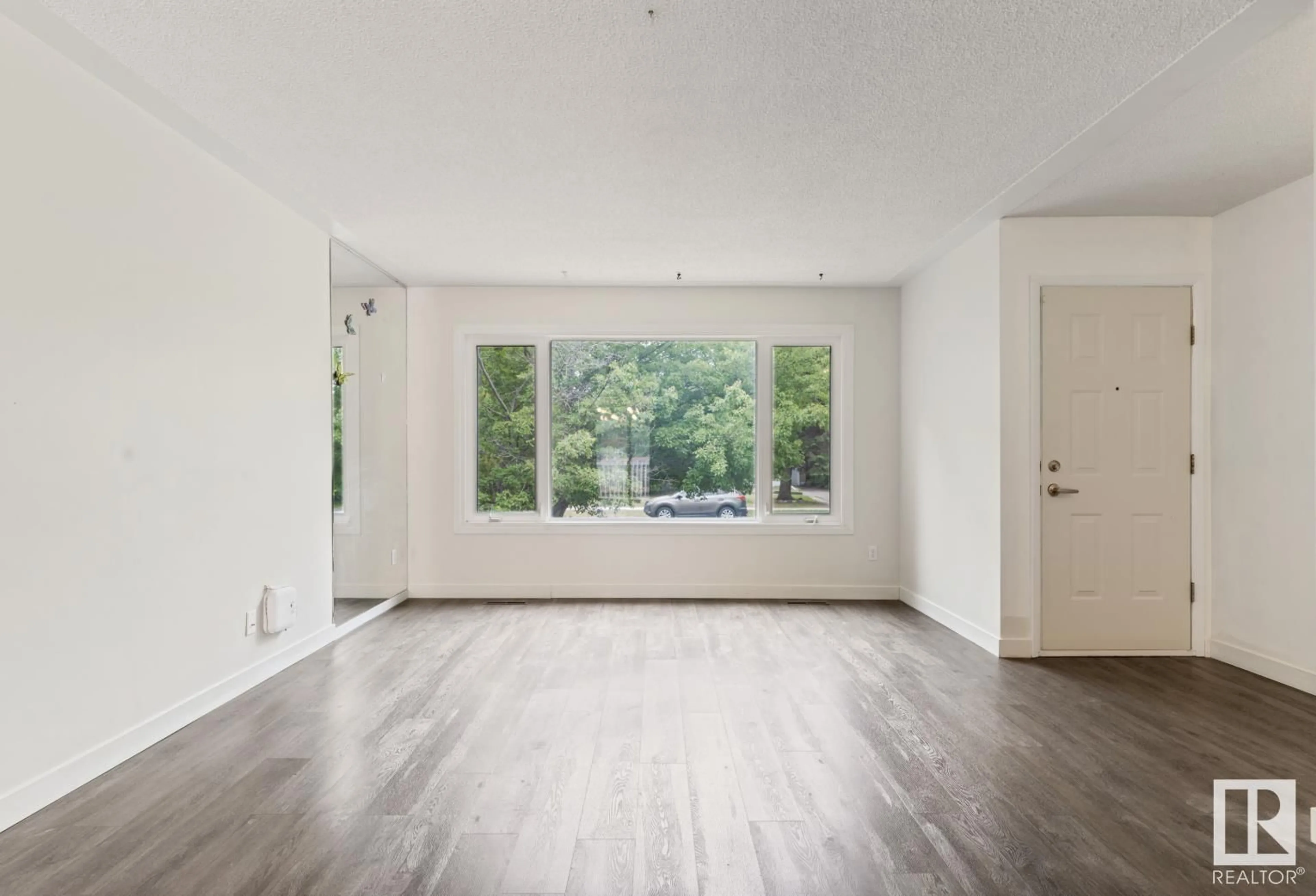 Unknown for 12416 77 STREET, Edmonton Alberta T5B2H5