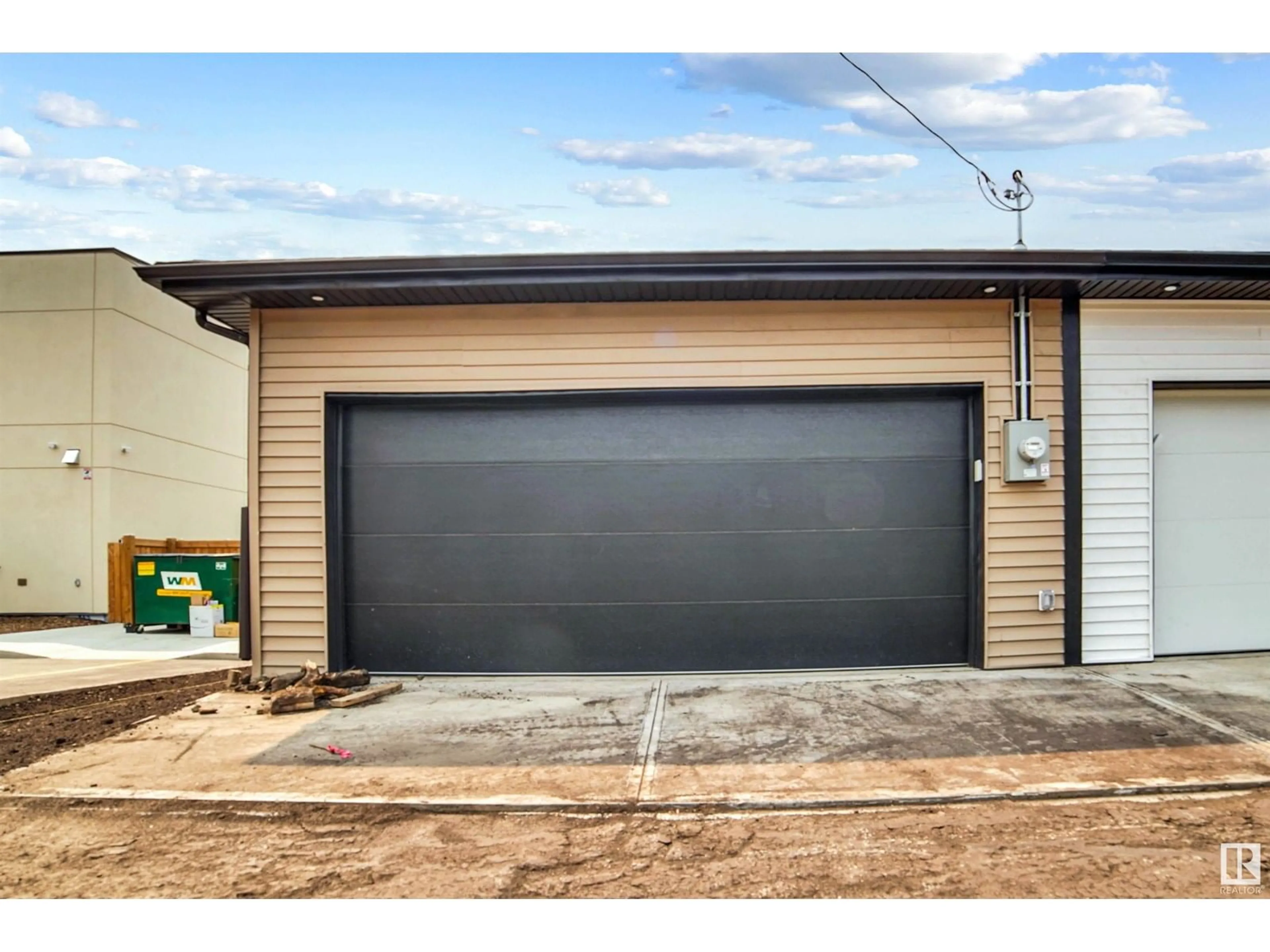 Indoor garage for NW - 9811 155 ST, Edmonton Alberta T5P2L1
