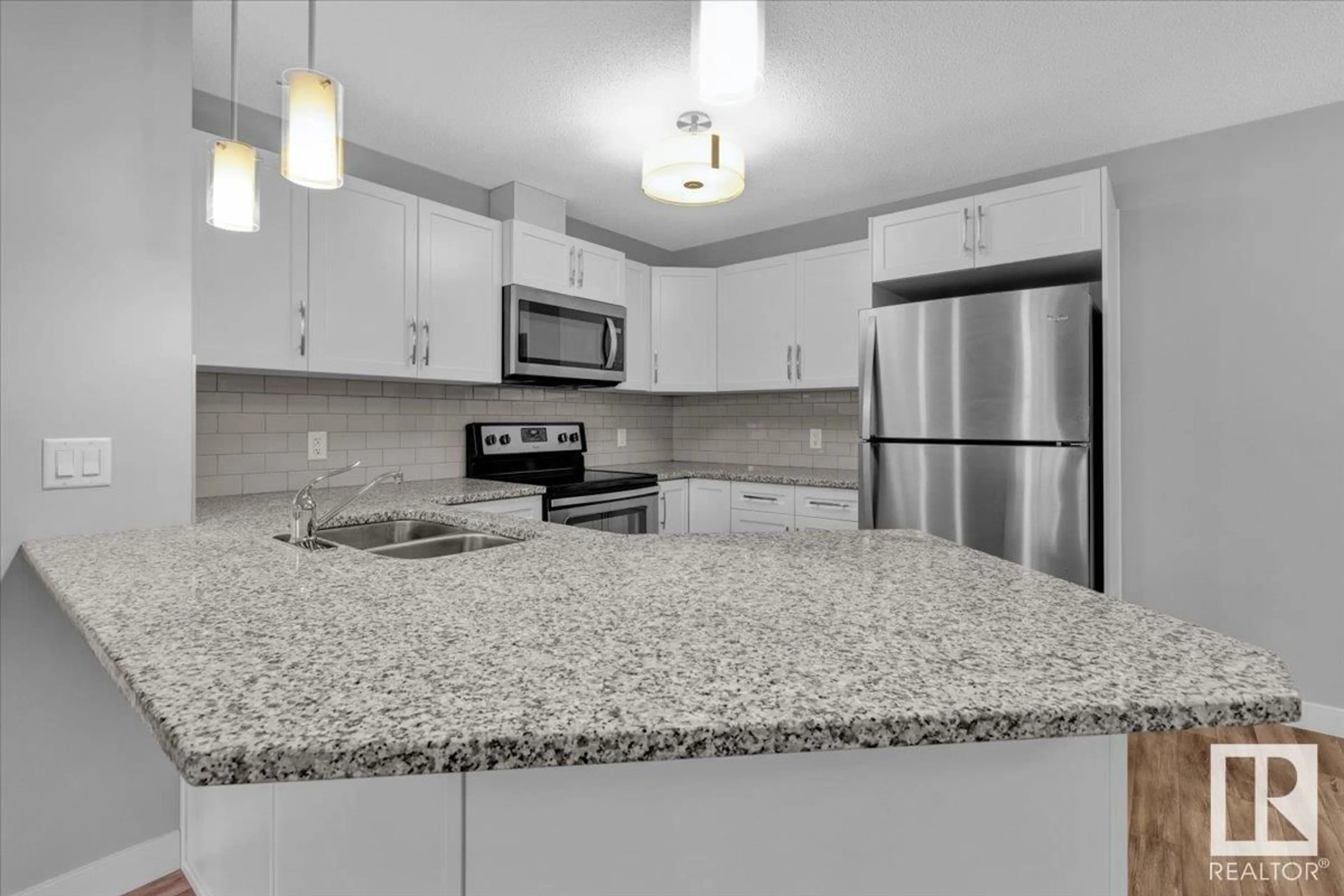 Standard kitchen, unknown for 205 2229 44 AV NW, Edmonton Alberta T6T0W6