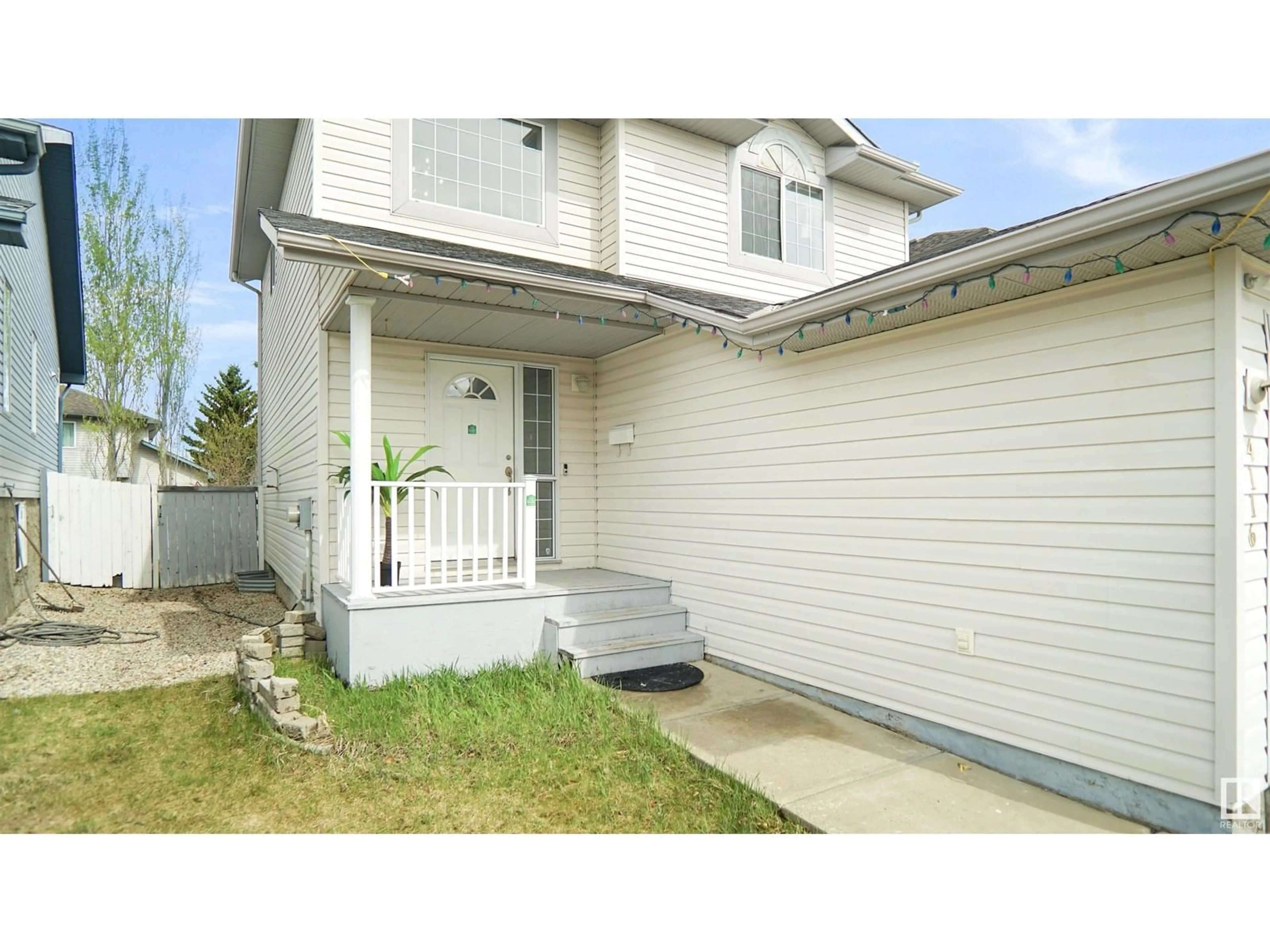 Home with vinyl exterior material, street for 4116 37A AV, Edmonton Alberta T6L7A1