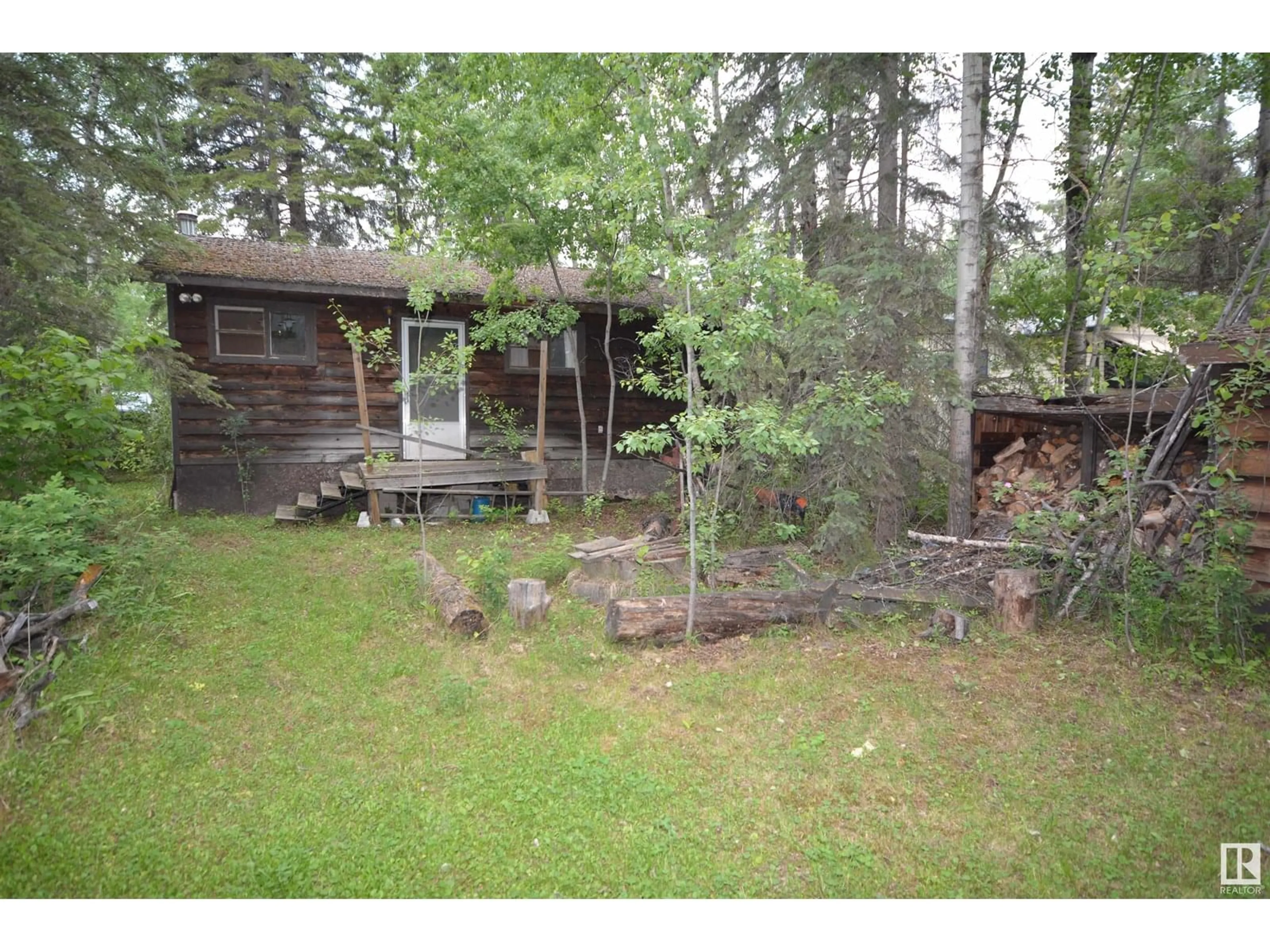 Patio, forest/trees view for 5073 5TH ST, Rural Lac Ste. Anne County Alberta T0E1V0