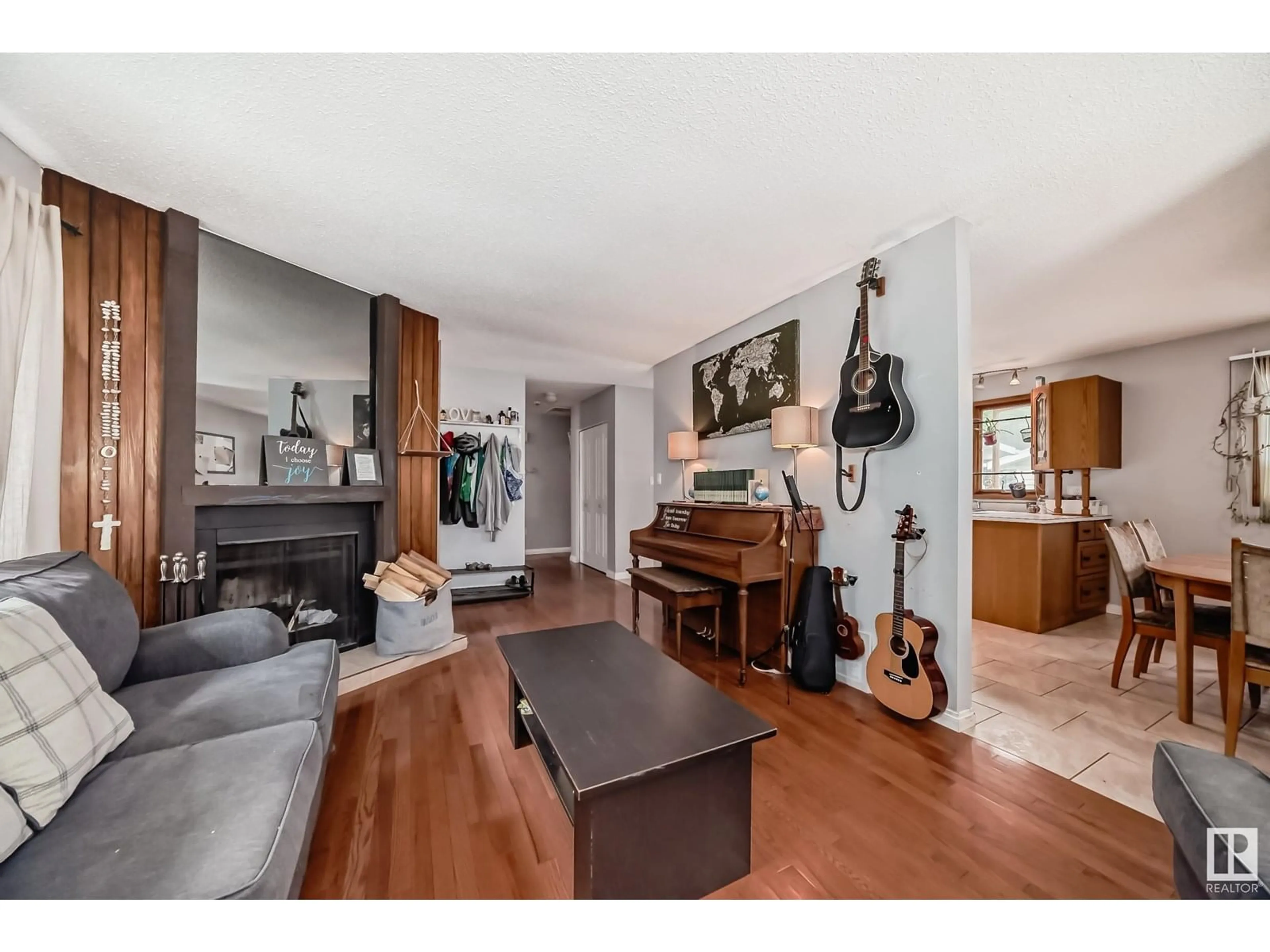 A pic of a room for NW - 15608 124 ST, Edmonton Alberta T5X2W9