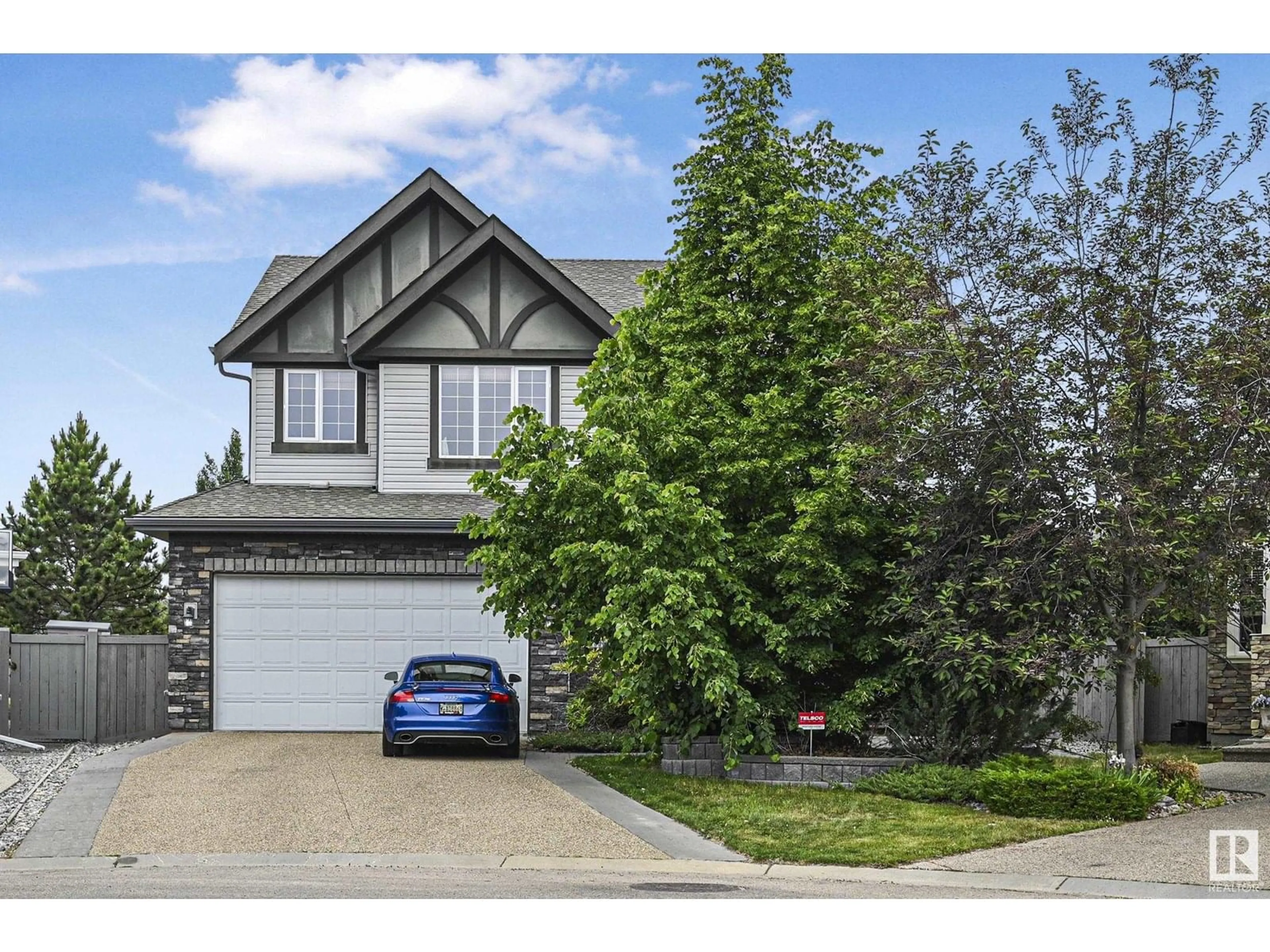 Home with vinyl exterior material, street for 1110 CONNELLY CO, Edmonton Alberta T6W0R4