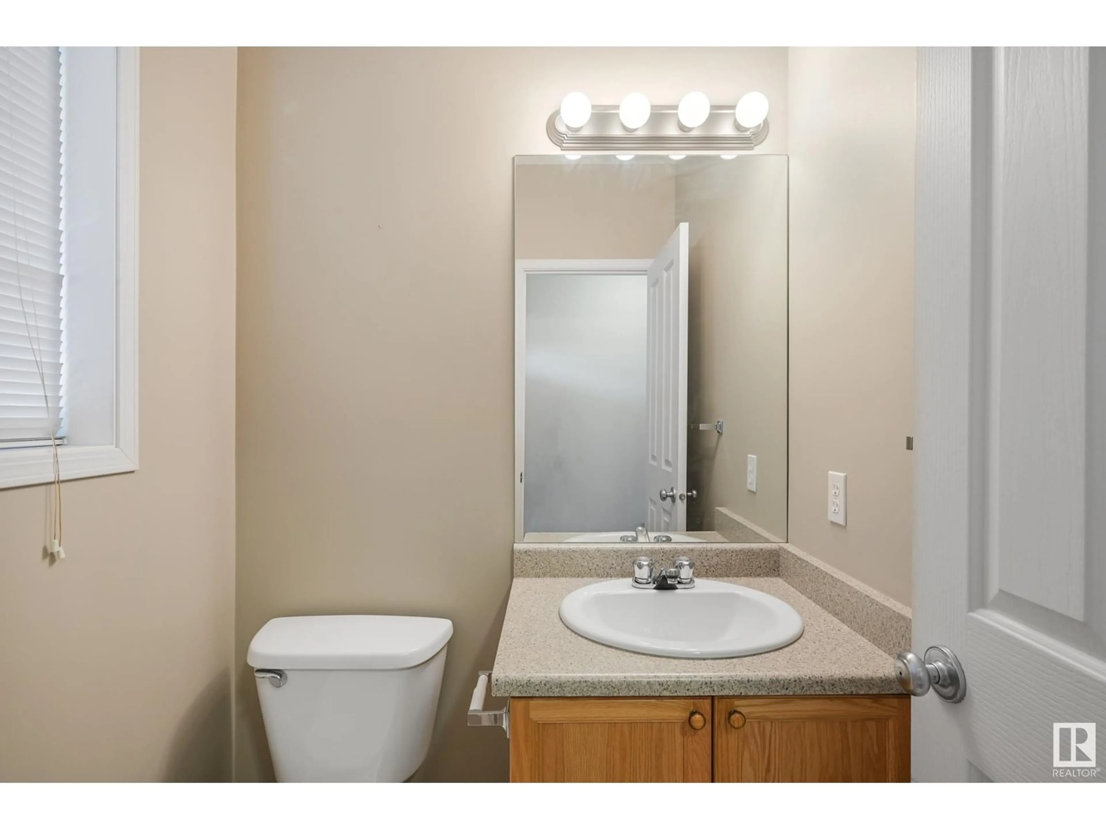 Standard bathroom, unknown for NW - 5240 204 ST, Edmonton Alberta T6M2Y9
