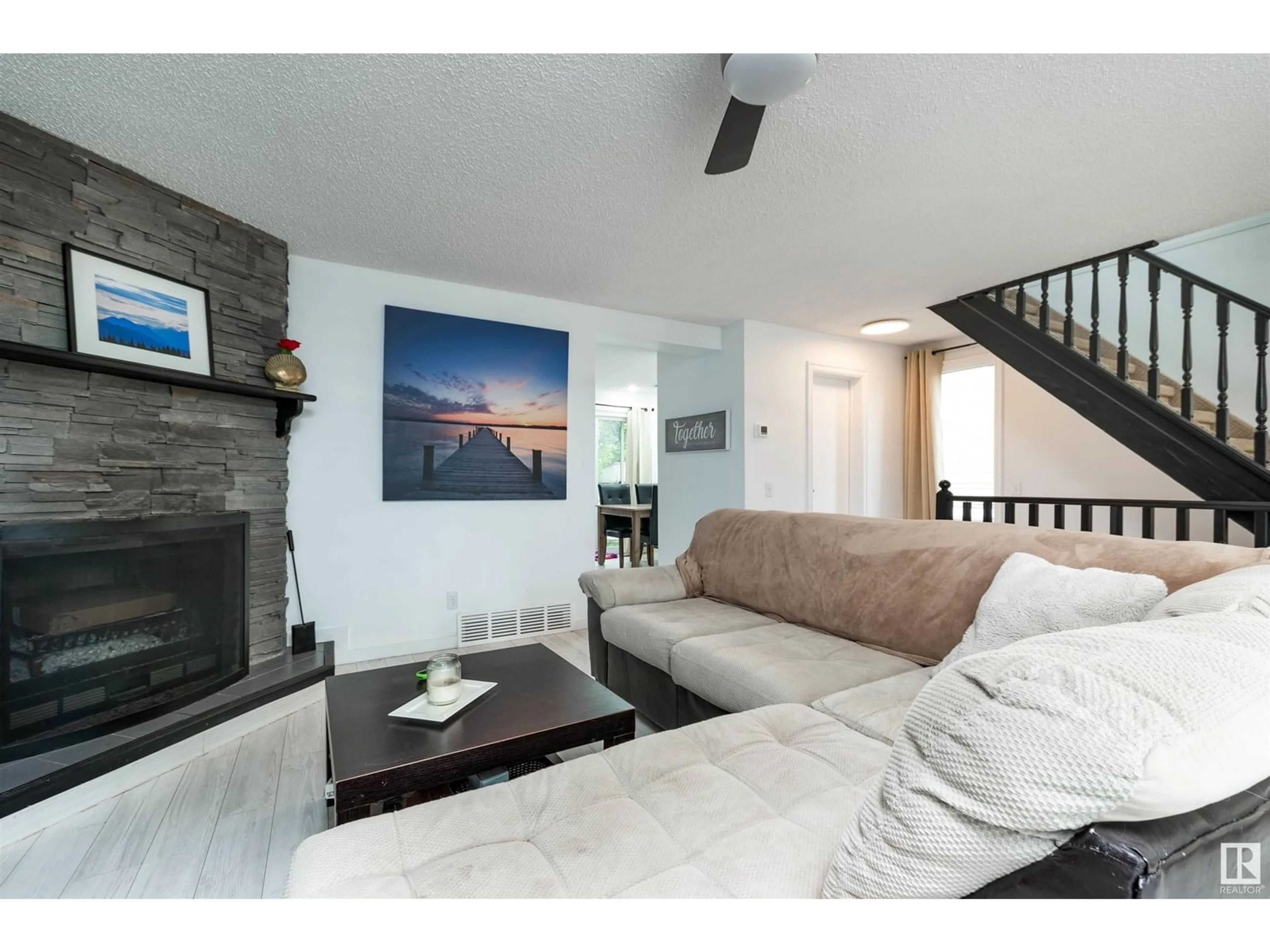 Living room with furniture, unknown for 380 VILLAGE DR, Sherwood Park Alberta T8A4N3