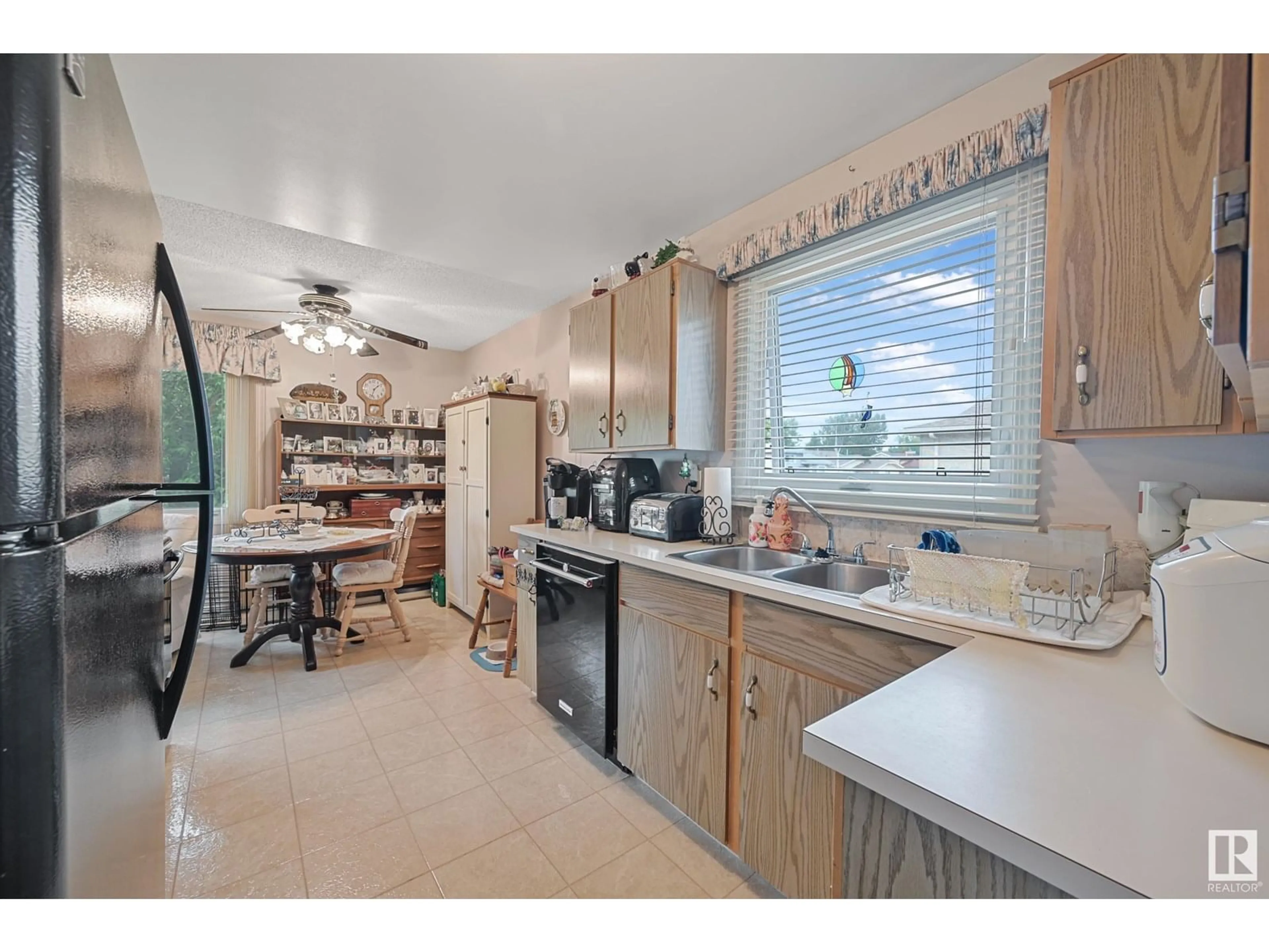 Unknown for NW - 9527 178A AV, Edmonton Alberta T5Z2G8