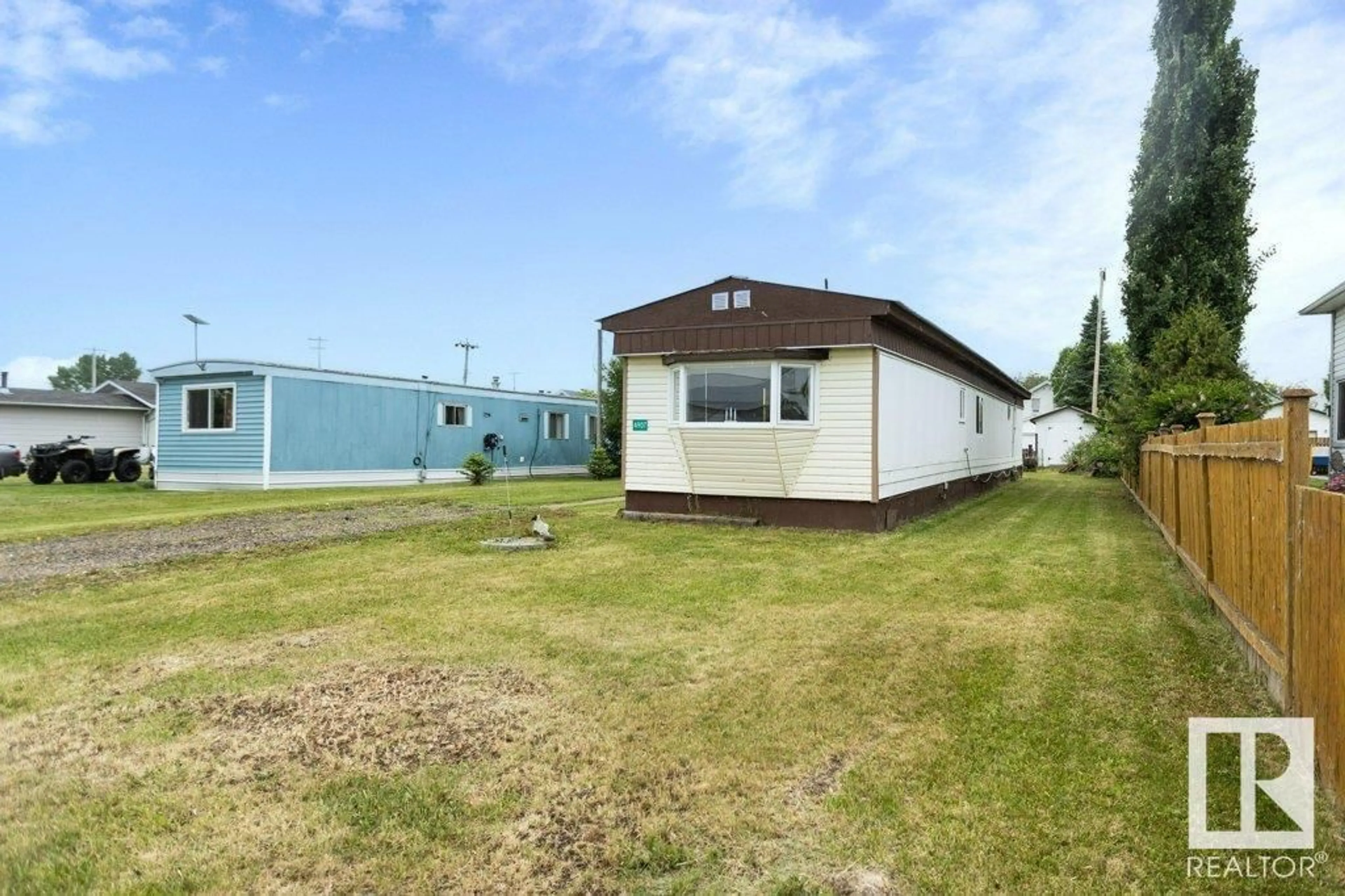 A pic from outside/outdoor area/front of a property/back of a property/a pic from drone, building for 4907 51 AV, Pickardville Alberta T0H1W0