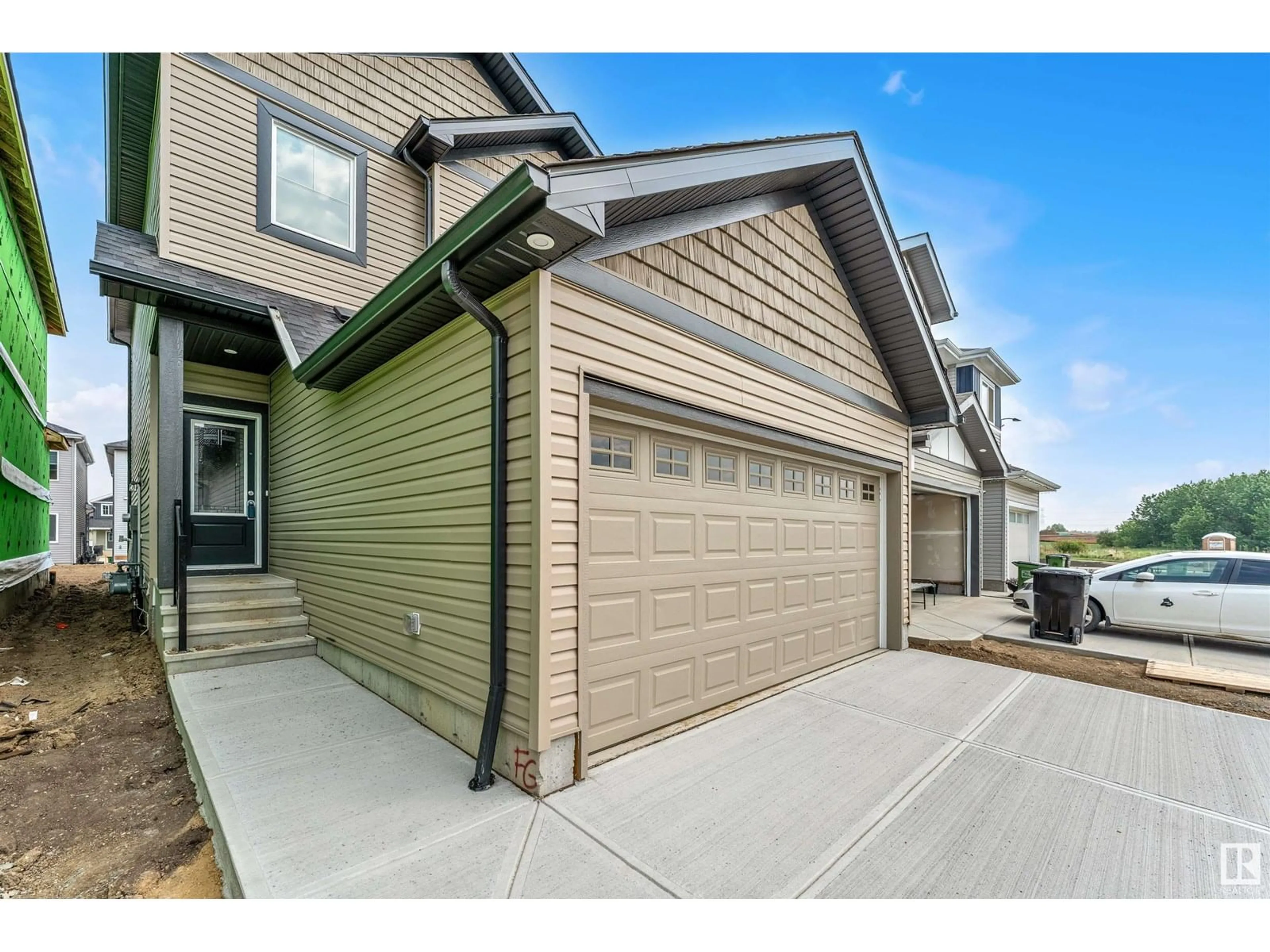 Unknown for 1216 13 AVE NW, Edmonton Alberta T6T2W2