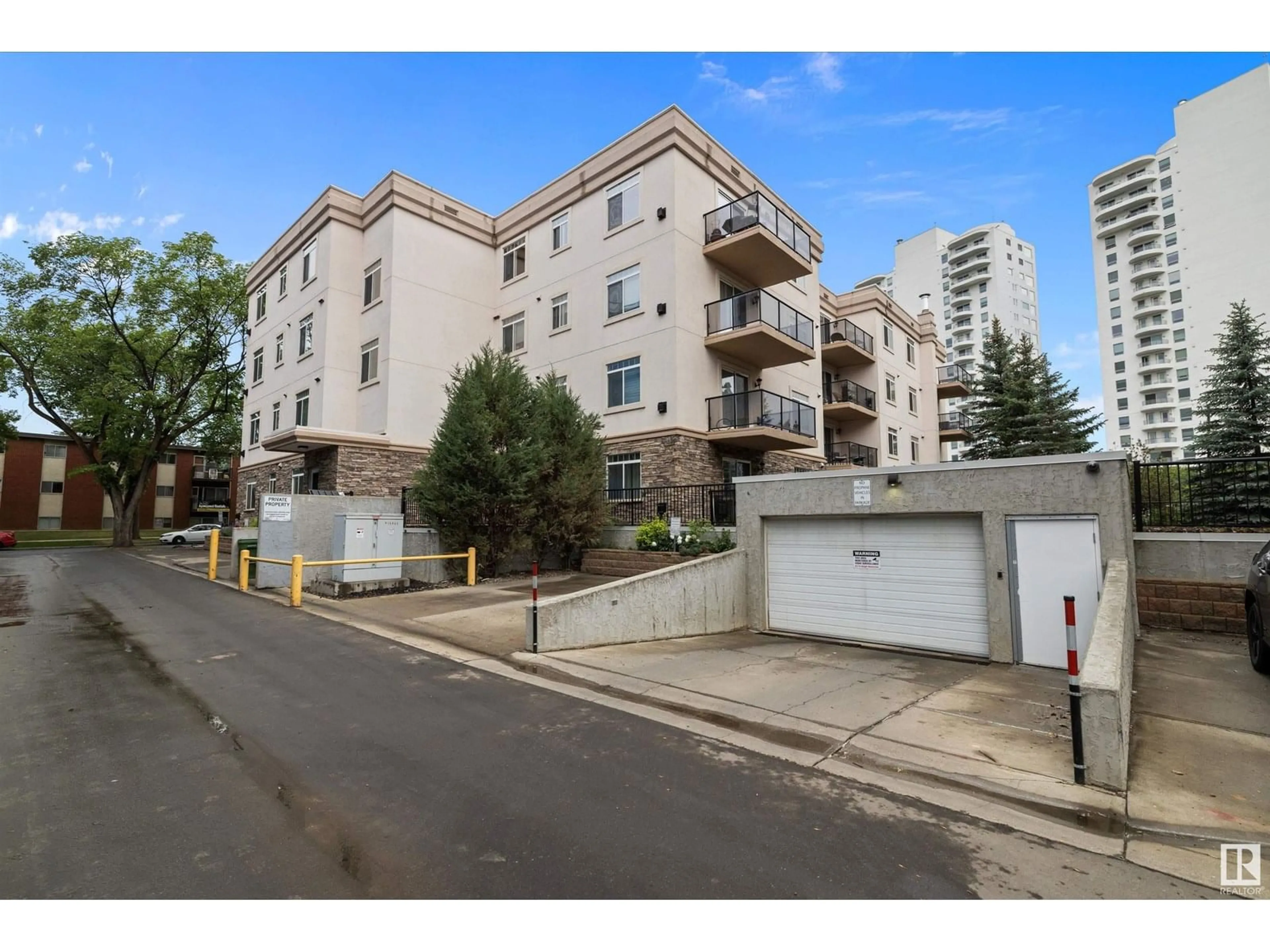 A pic from outside/outdoor area/front of a property/back of a property/a pic from drone, street for #204 - 8631 108 ST, Edmonton Alberta T6E4M5