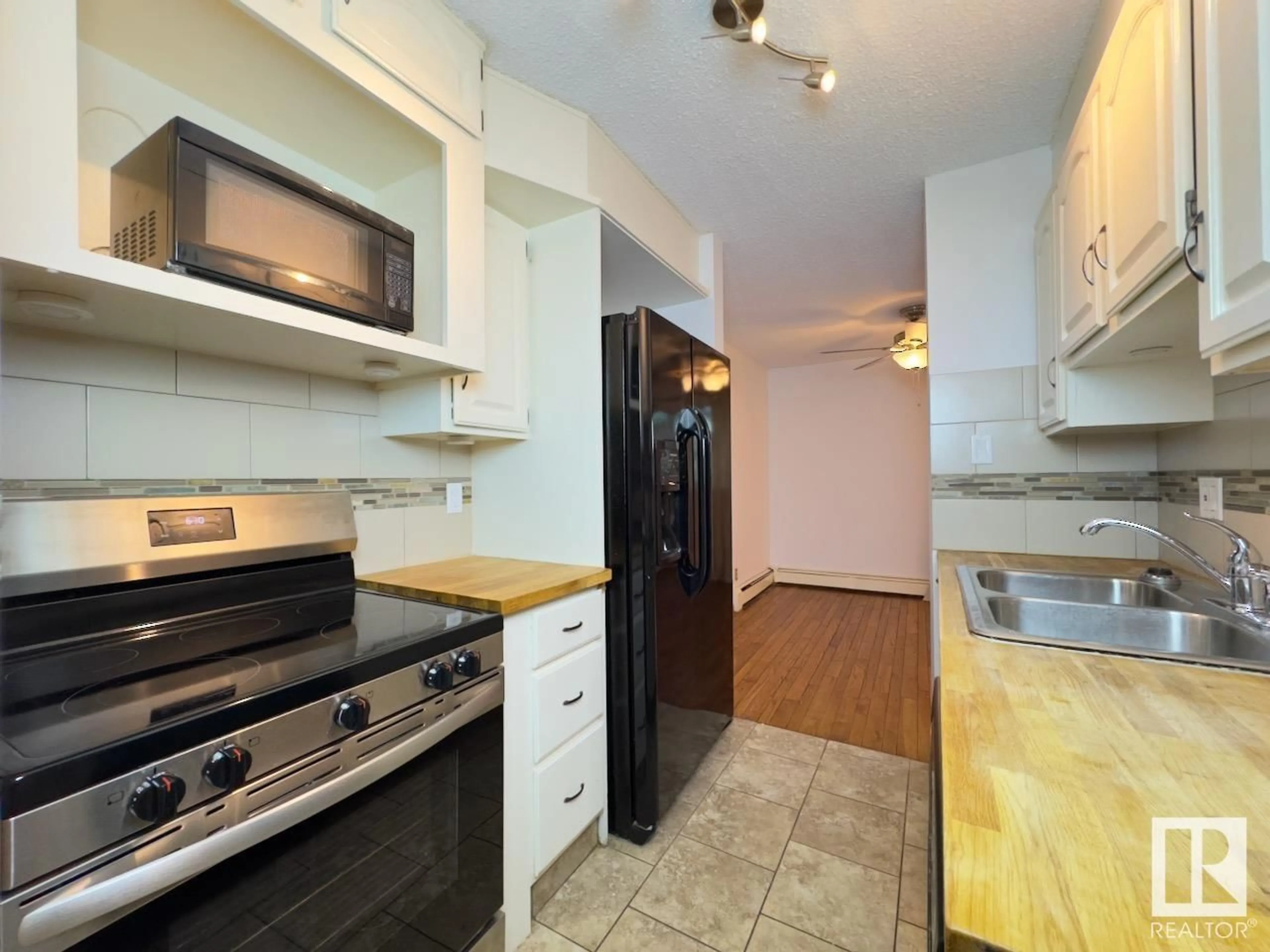 Standard kitchen, unknown for #323 - 2327 119 ST NW, Edmonton Alberta T6J4E2