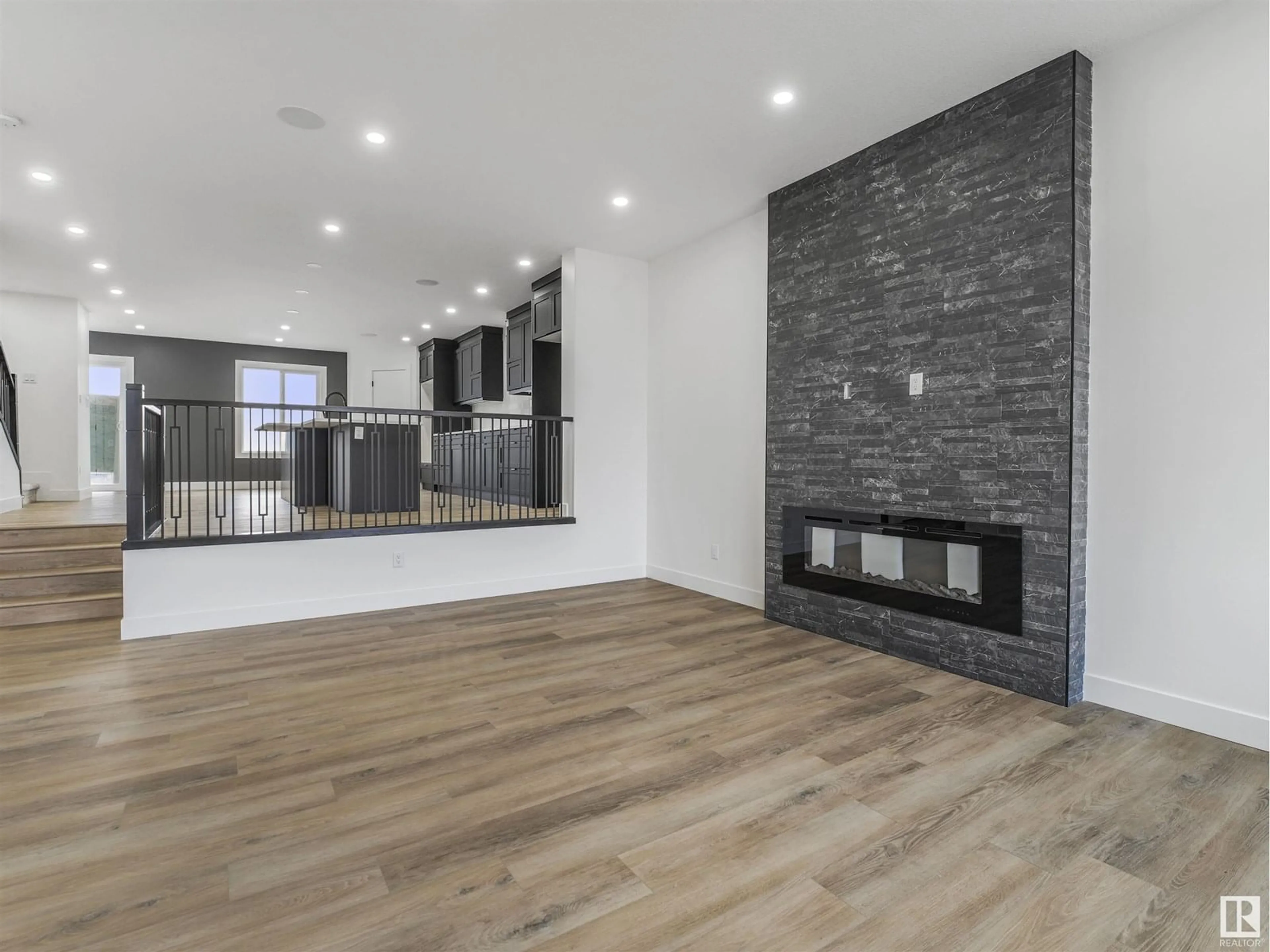 Unknown for 18 CATRIA POINT, Sherwood Park Alberta T8H3A9