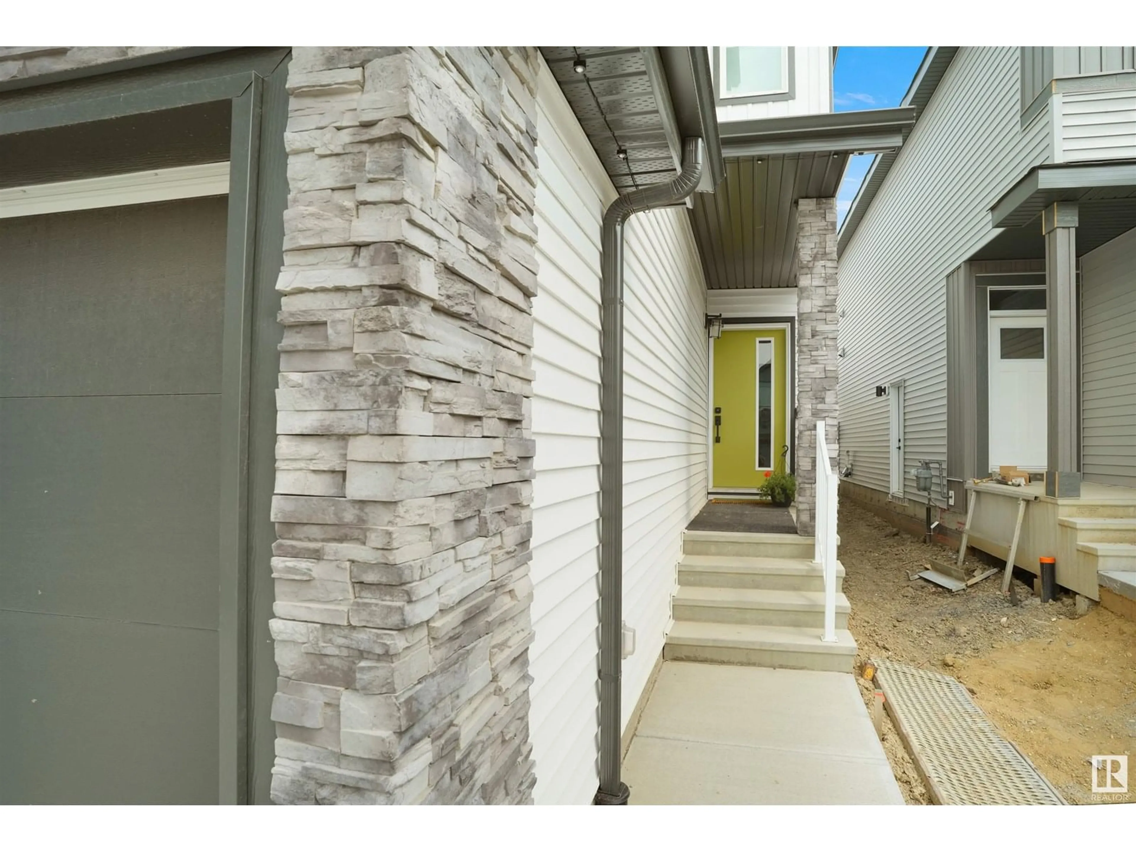Indoor entryway for SW - 2345 158A ST, Edmonton Alberta T6W5K4