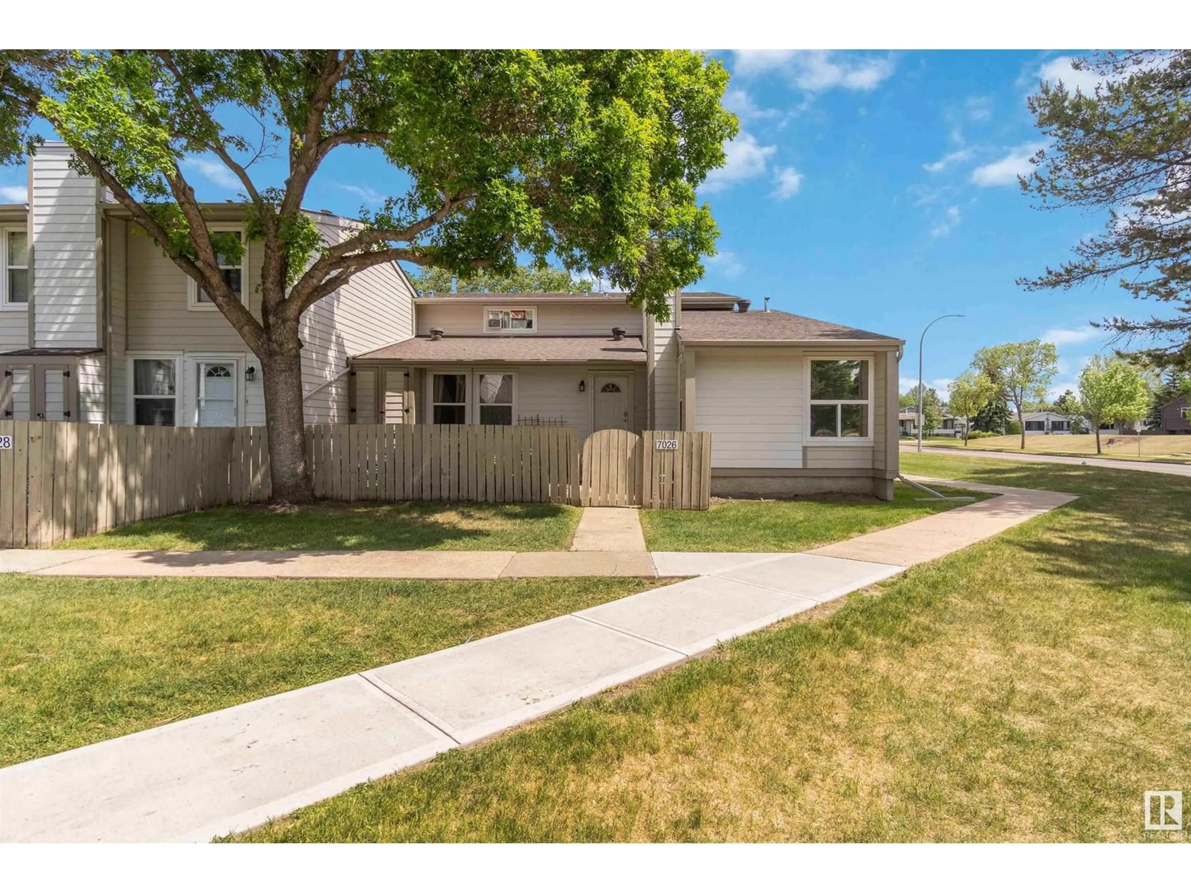 Unknown for 7026 MILLWOODS RD, Edmonton Alberta T6K3M3