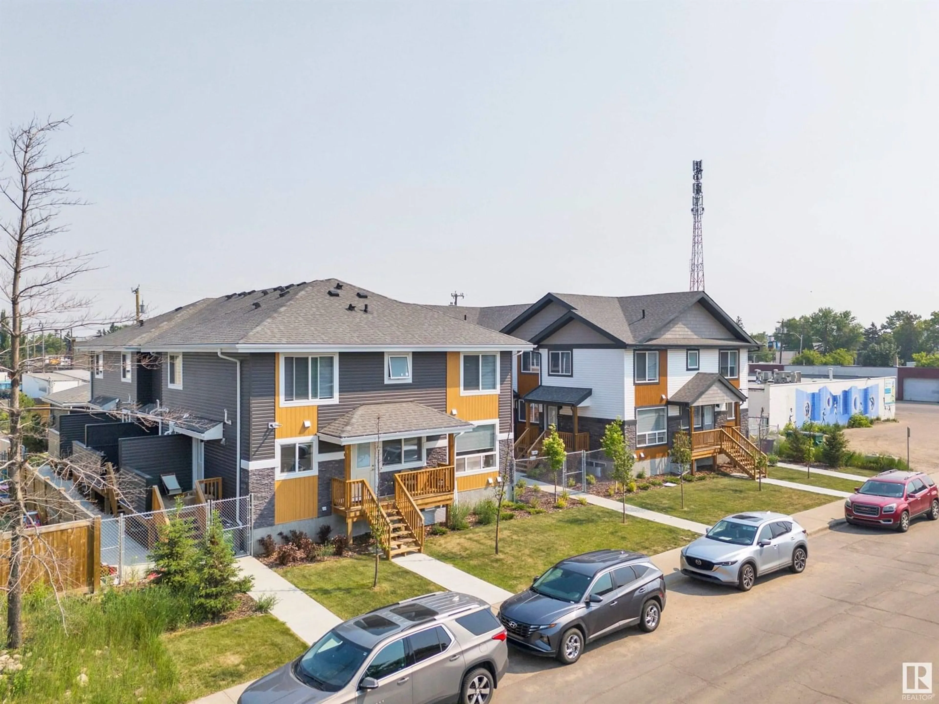 A pic from outside/outdoor area/front of a property/back of a property/a pic from drone, street for 15822 100A AV, Edmonton Alberta T5P0L8