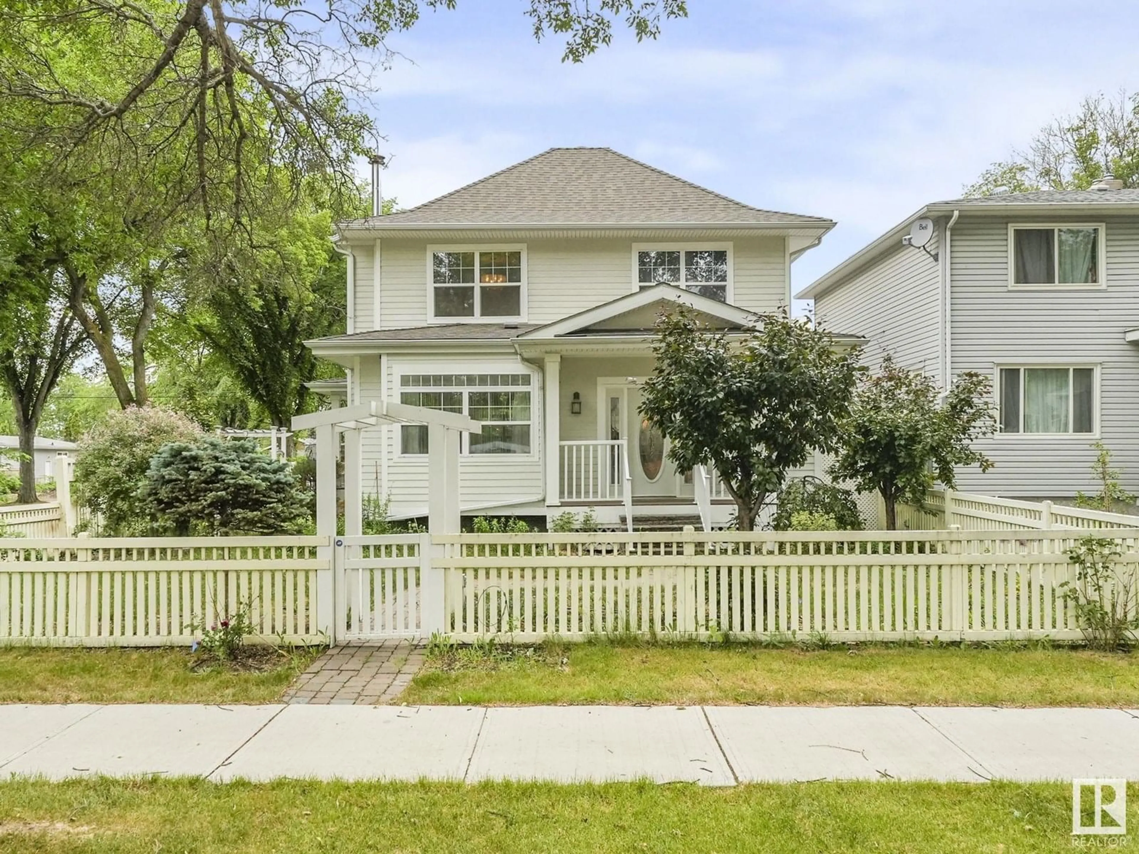 Home with vinyl exterior material, street for NW - 12802 123A ST, Edmonton Alberta T5L0K7