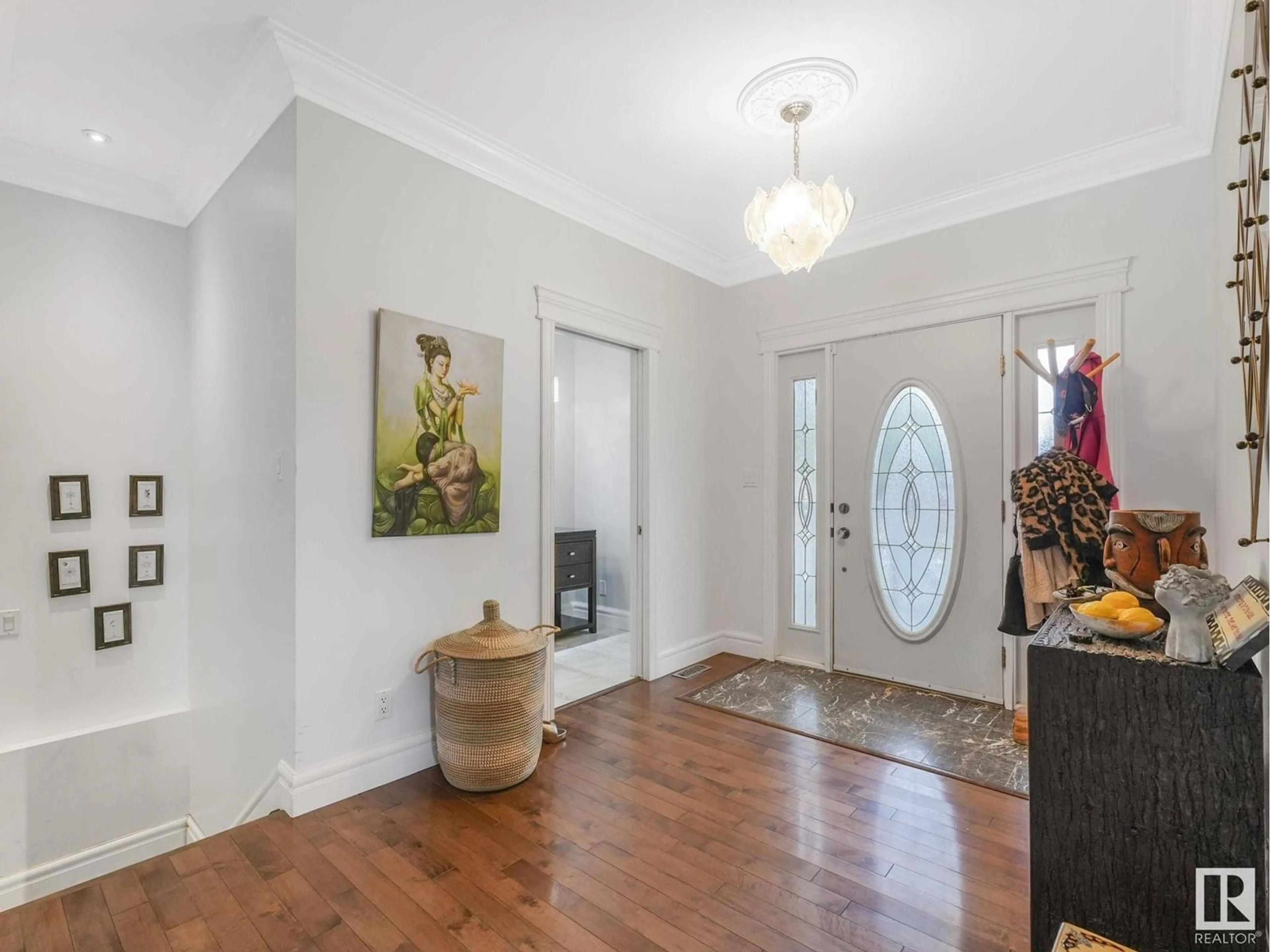 Indoor entryway for NW - 12802 123A ST, Edmonton Alberta T5L0K7