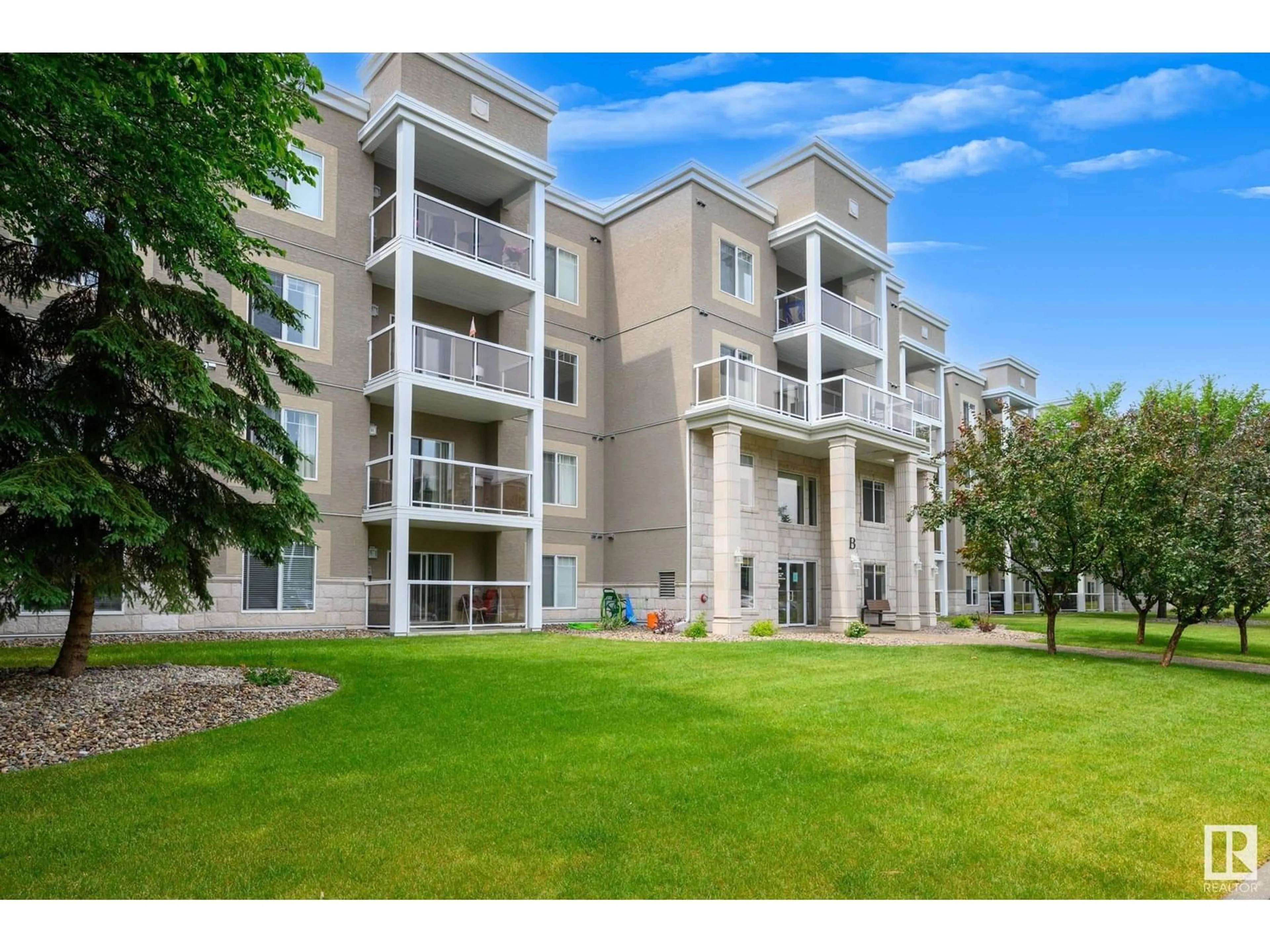 A pic from outside/outdoor area/front of a property/back of a property/a pic from drone, unknown for 435 78B MCKENNEY AV, St. Albert Alberta T8N1L9