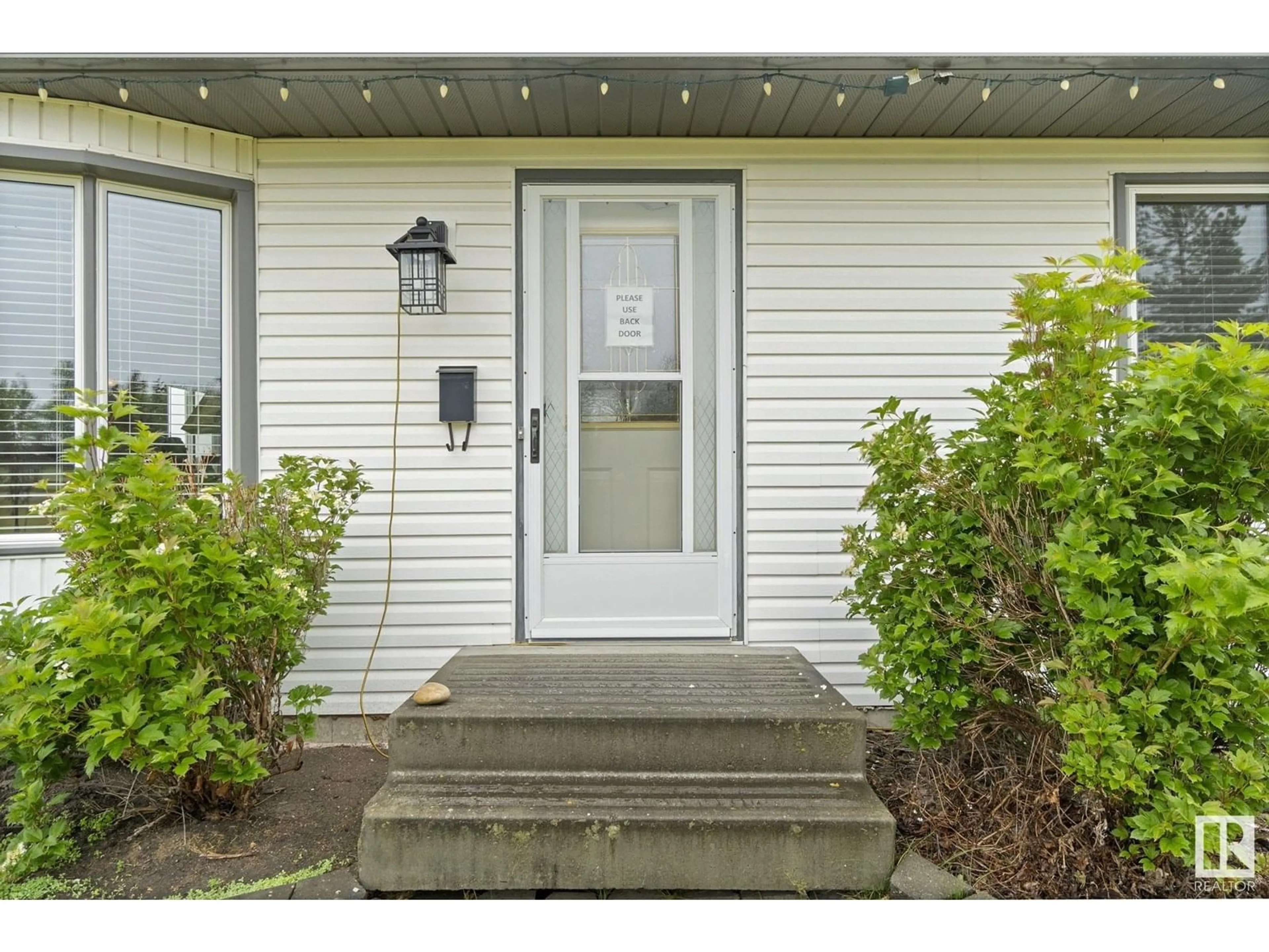 Indoor entryway for 52349 - 314 RGE ROAD 222, Rural Strathcona County Alberta T8C1A4