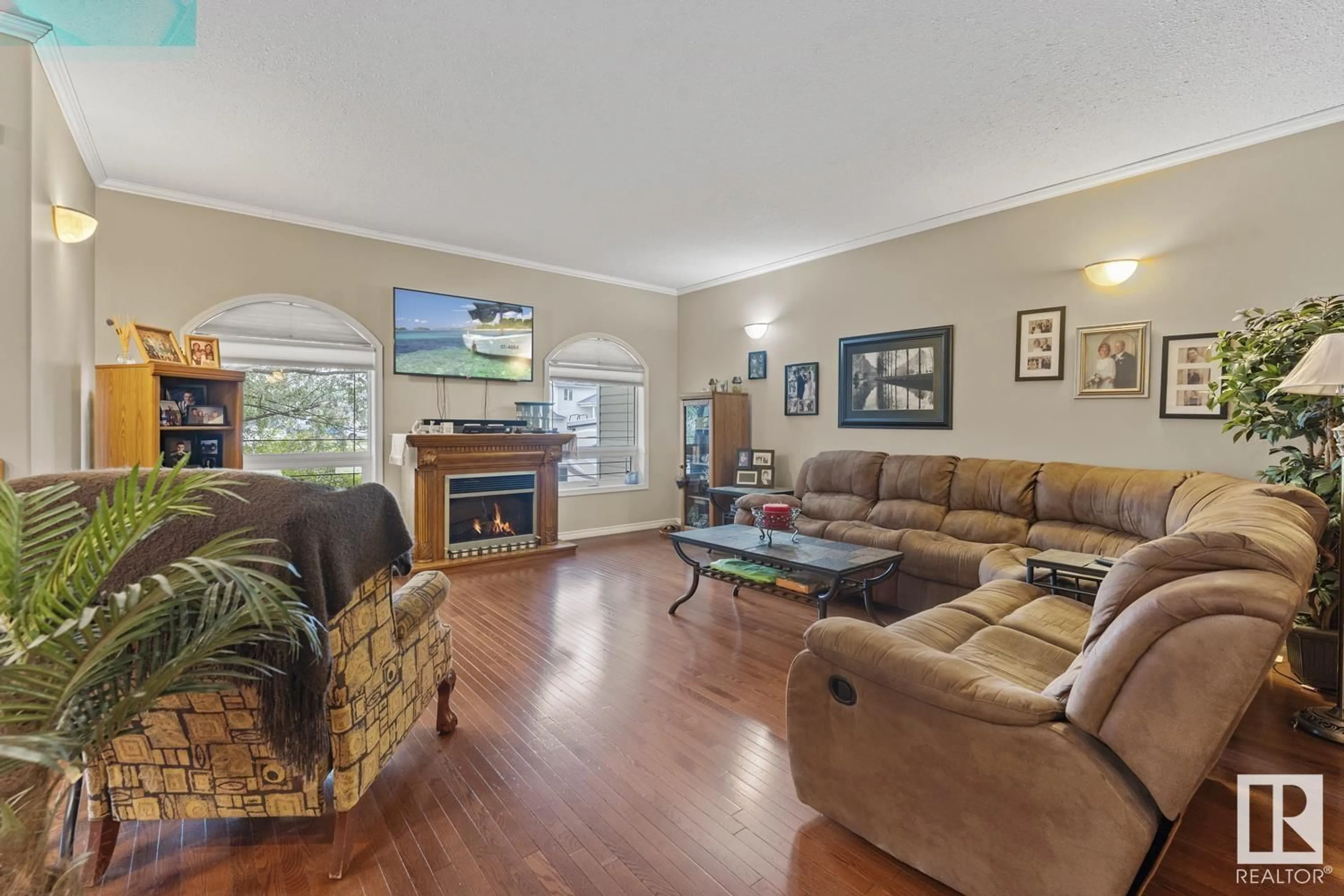 Living room with furniture, unknown for 609 26 STREET ST, Cold Lake Alberta T9M1M6