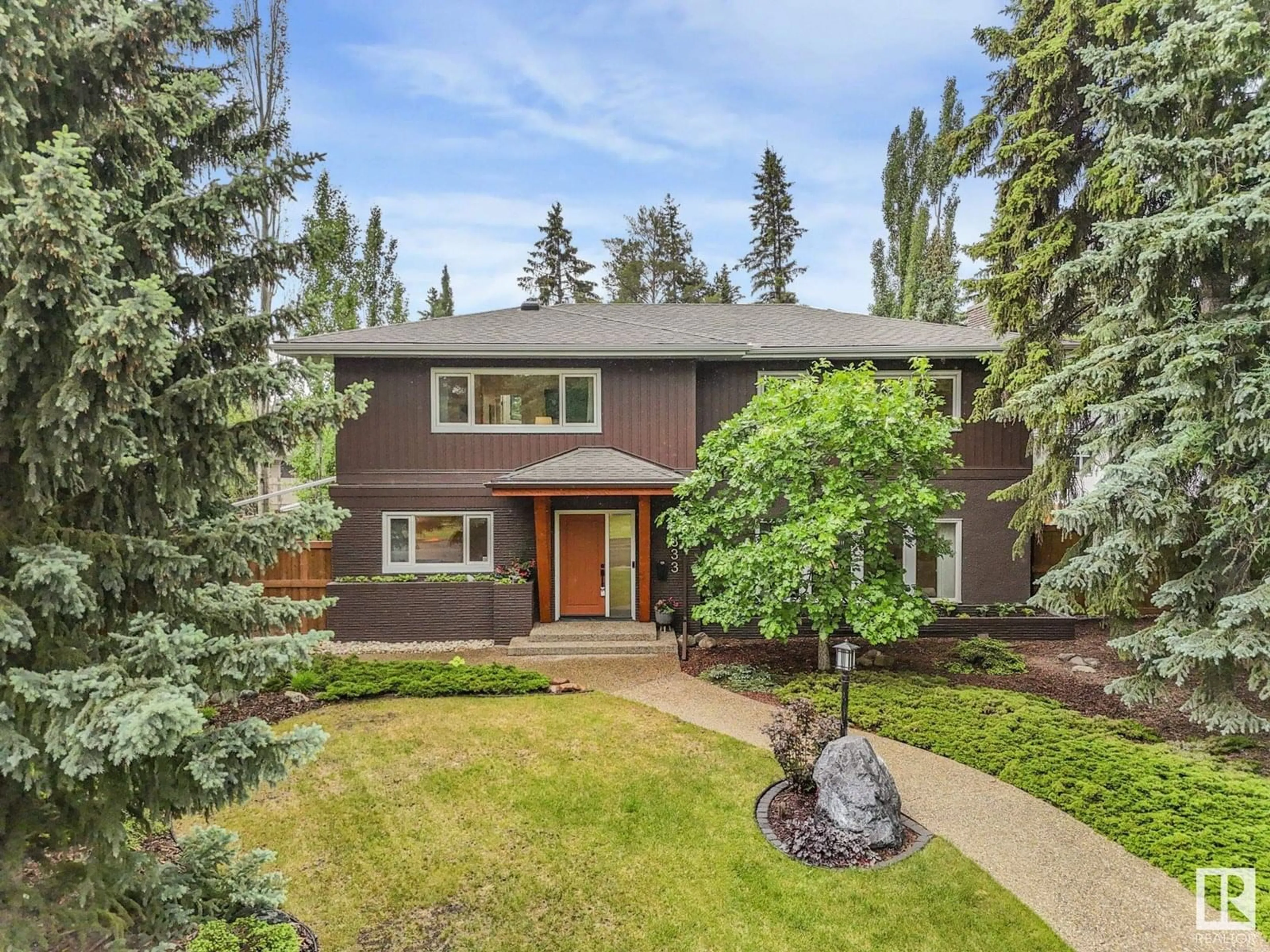Home with brick exterior material, street for NW - 13833 SUMMIT DR, Edmonton Alberta T5N3S8