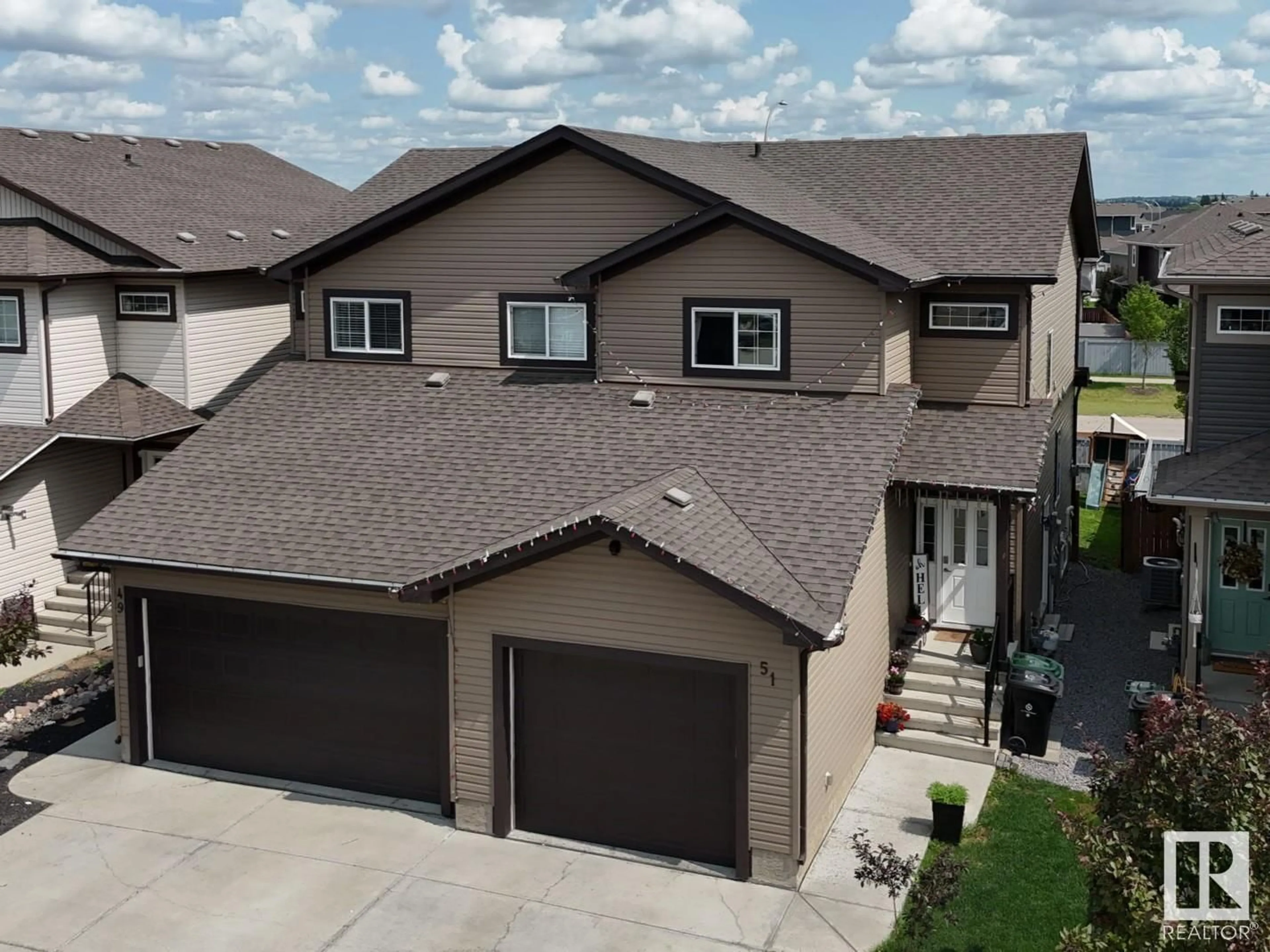 A pic from outside/outdoor area/front of a property/back of a property/a pic from drone, street for 51 RICHMOND LI, Fort Saskatchewan Alberta T8L0S2