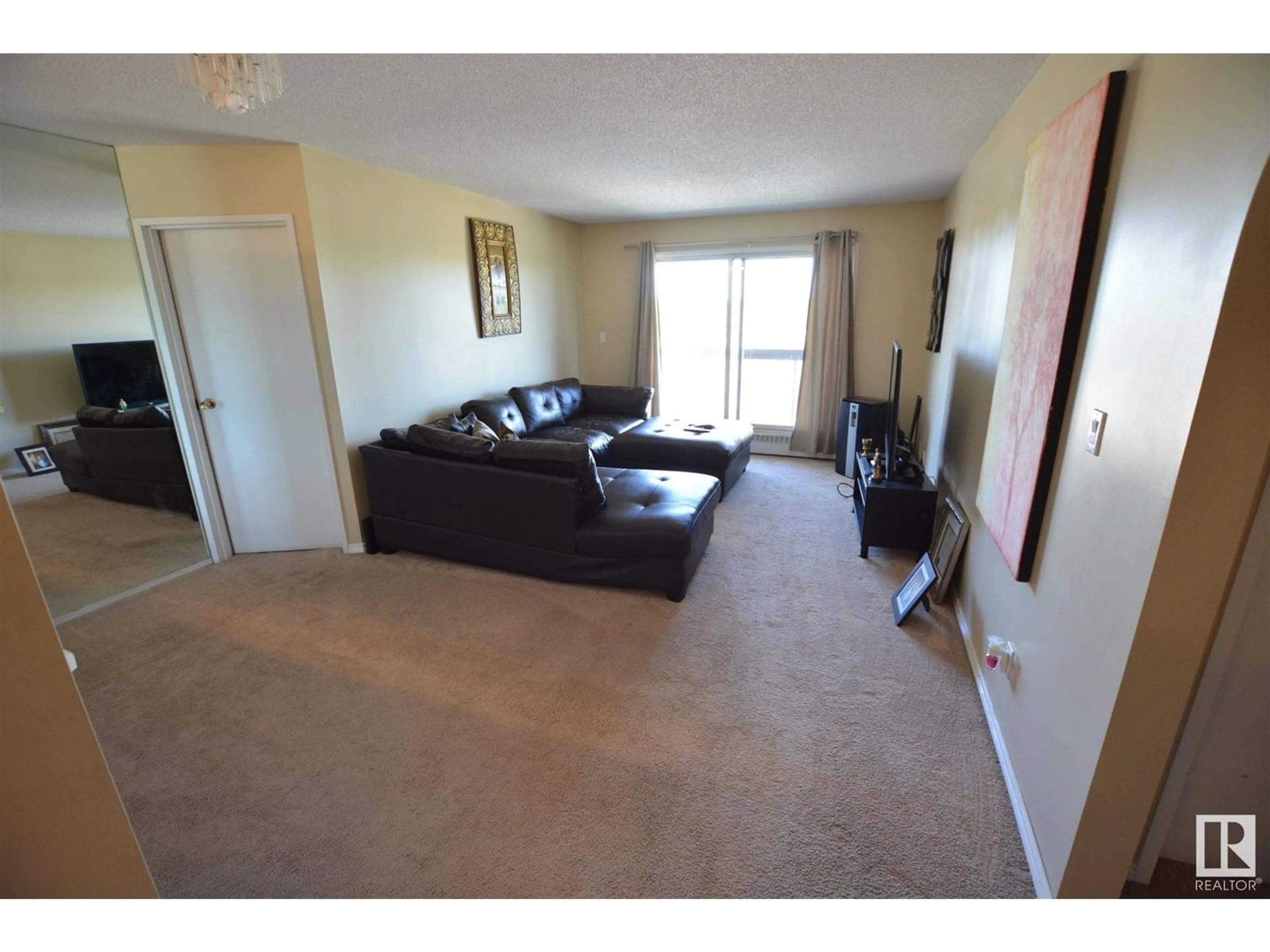 A pic of a room for #403 - 10511 19 AV, Edmonton Alberta T6J5S8