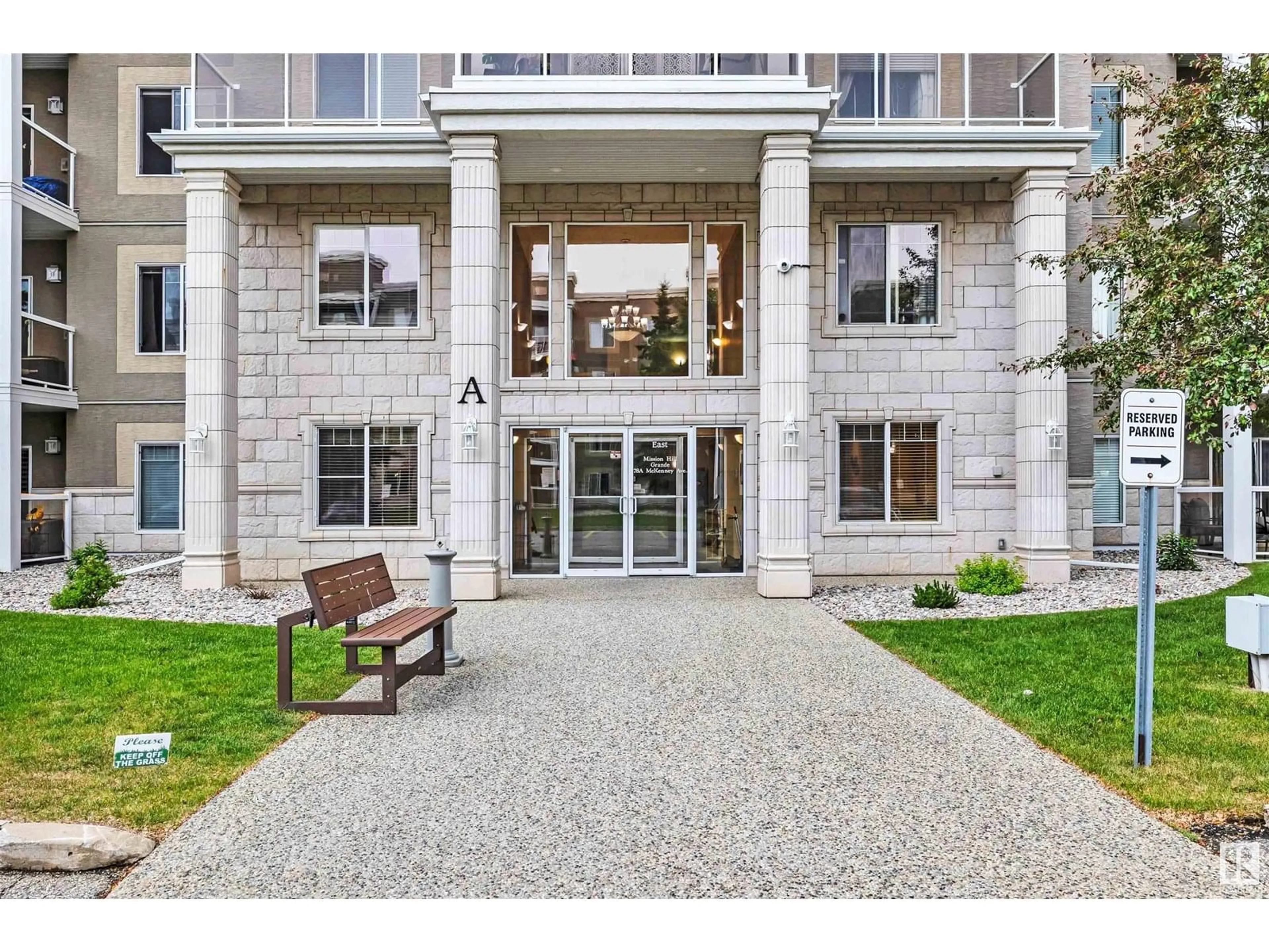 Indoor foyer for 78A - 302 MCKENNEY AV, St. Albert Alberta T8N7E6