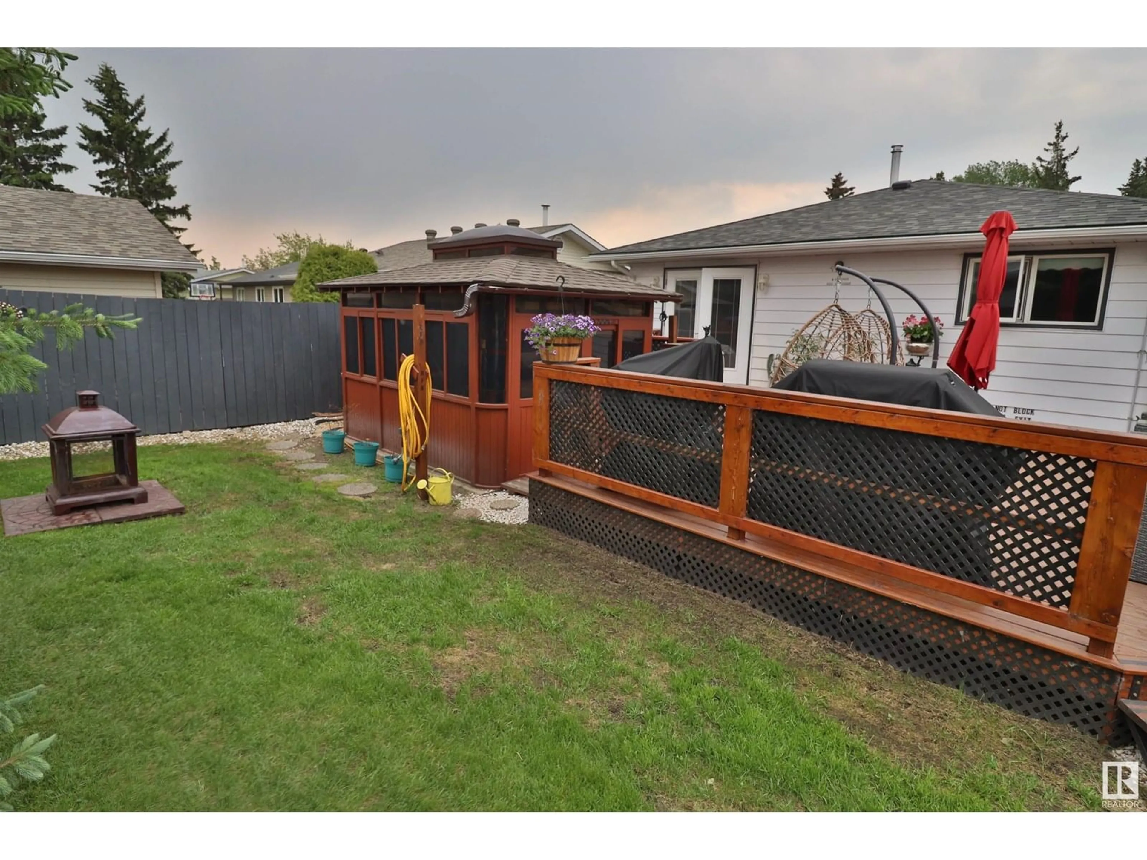 A pic from outside/outdoor area/front of a property/back of a property/a pic from drone, unknown for 163 GARWOOD CRST, Wetaskiwin Alberta T9A2X4