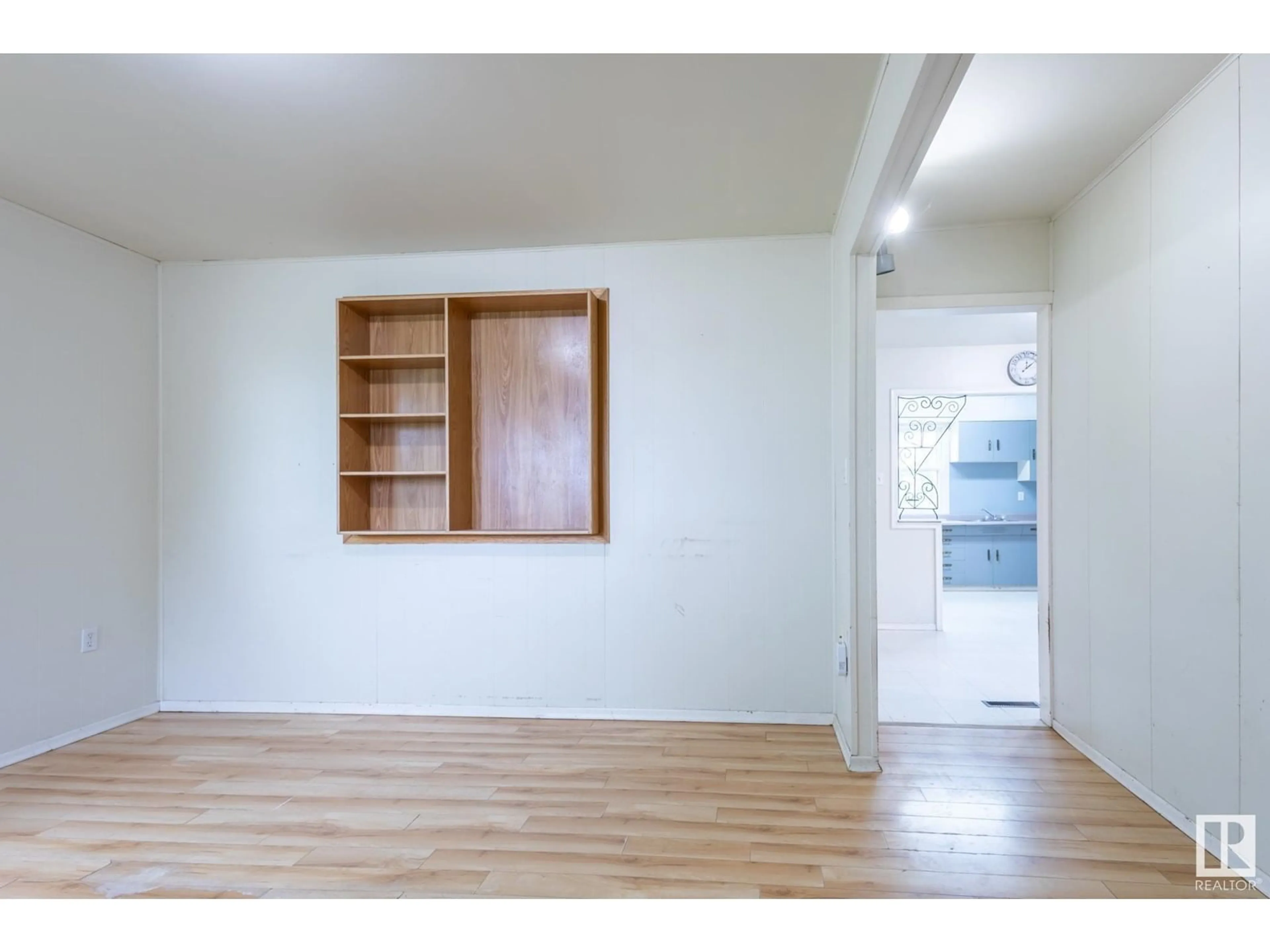 A pic of a room for 529 6 ST, Thorhild Alberta T0E3J0
