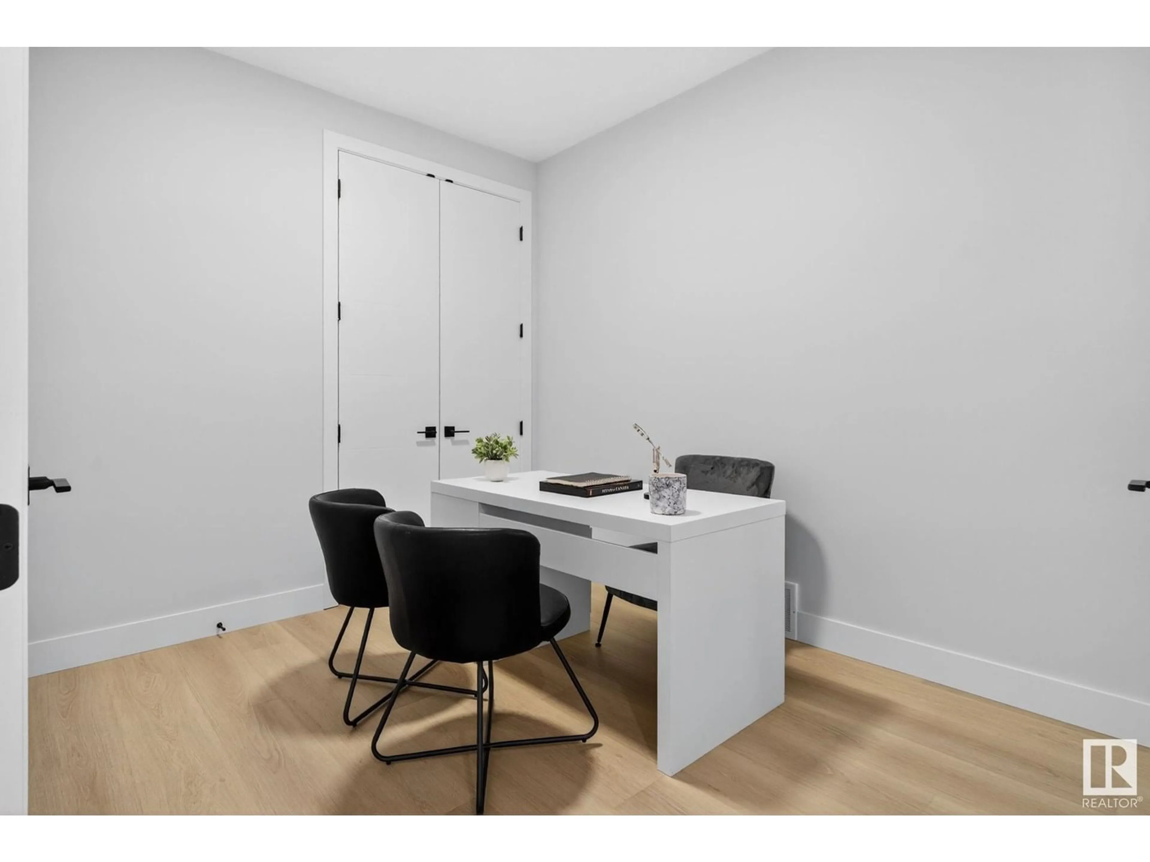 A pic of a room for 10 EDGEFIELD WY, St. Albert Alberta T8N8A1