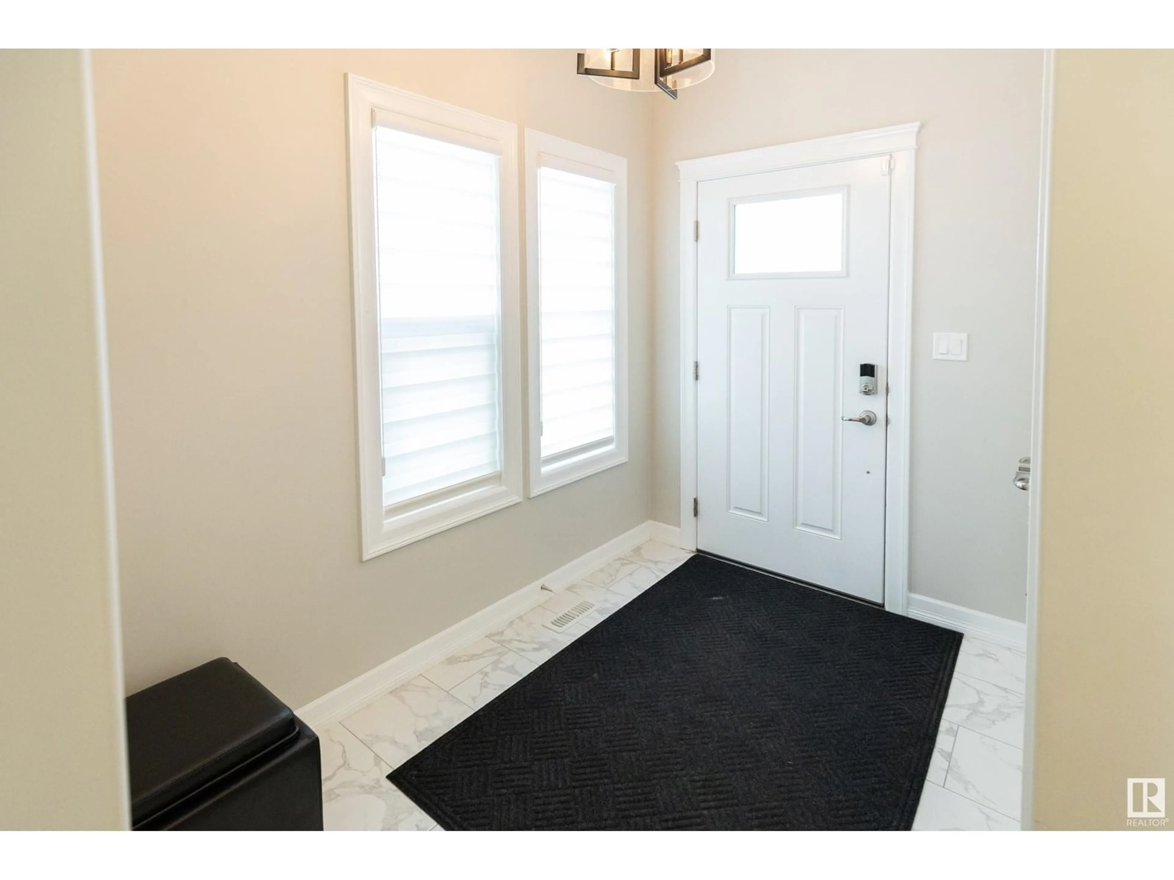 Indoor entryway for NW - 6441 ELSTON LO, Edmonton Alberta T6M0V8