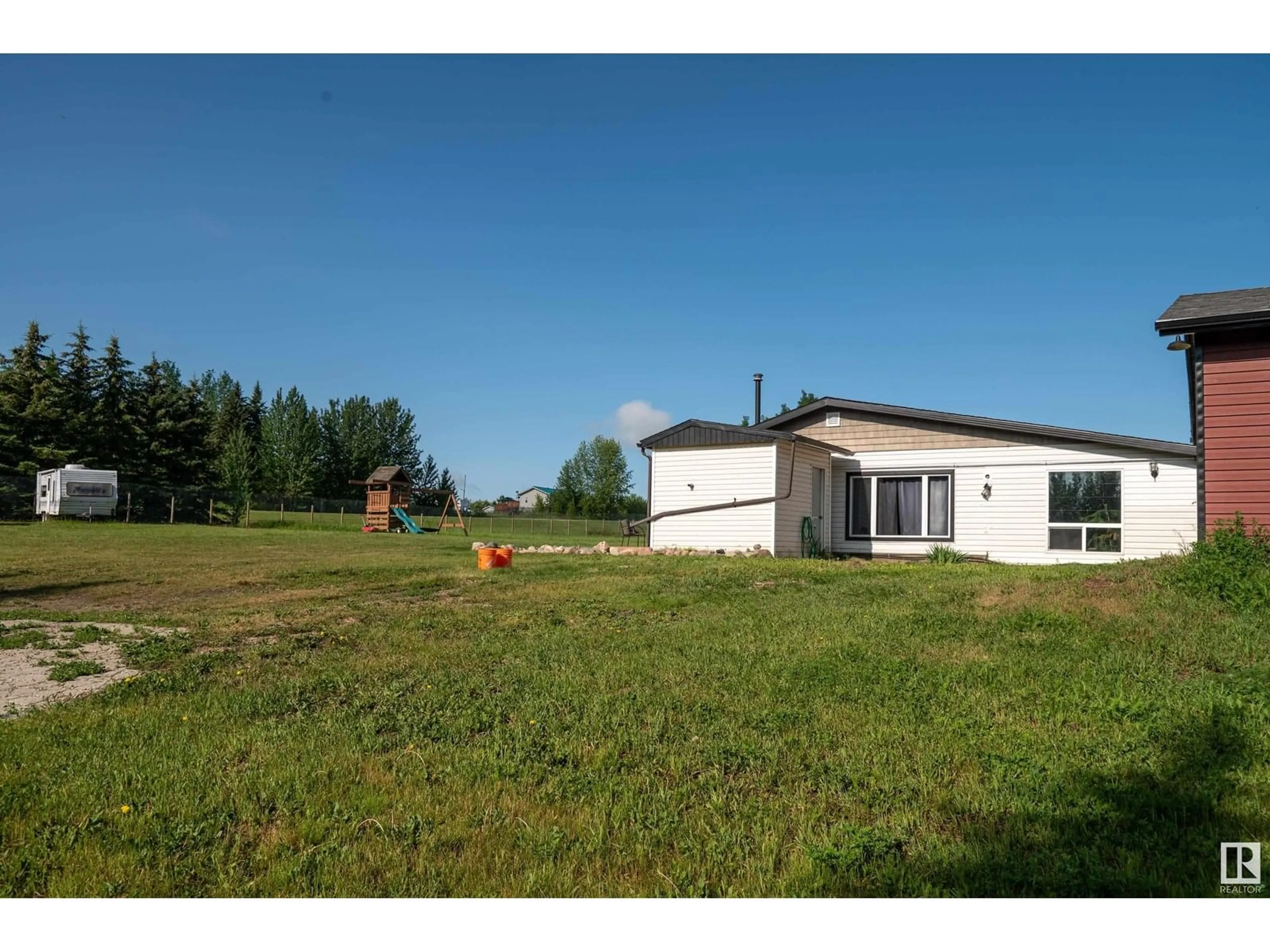 Unknown for 233 - 1414 37 HI, Rural Lac Ste. Anne County Alberta T0E1V0